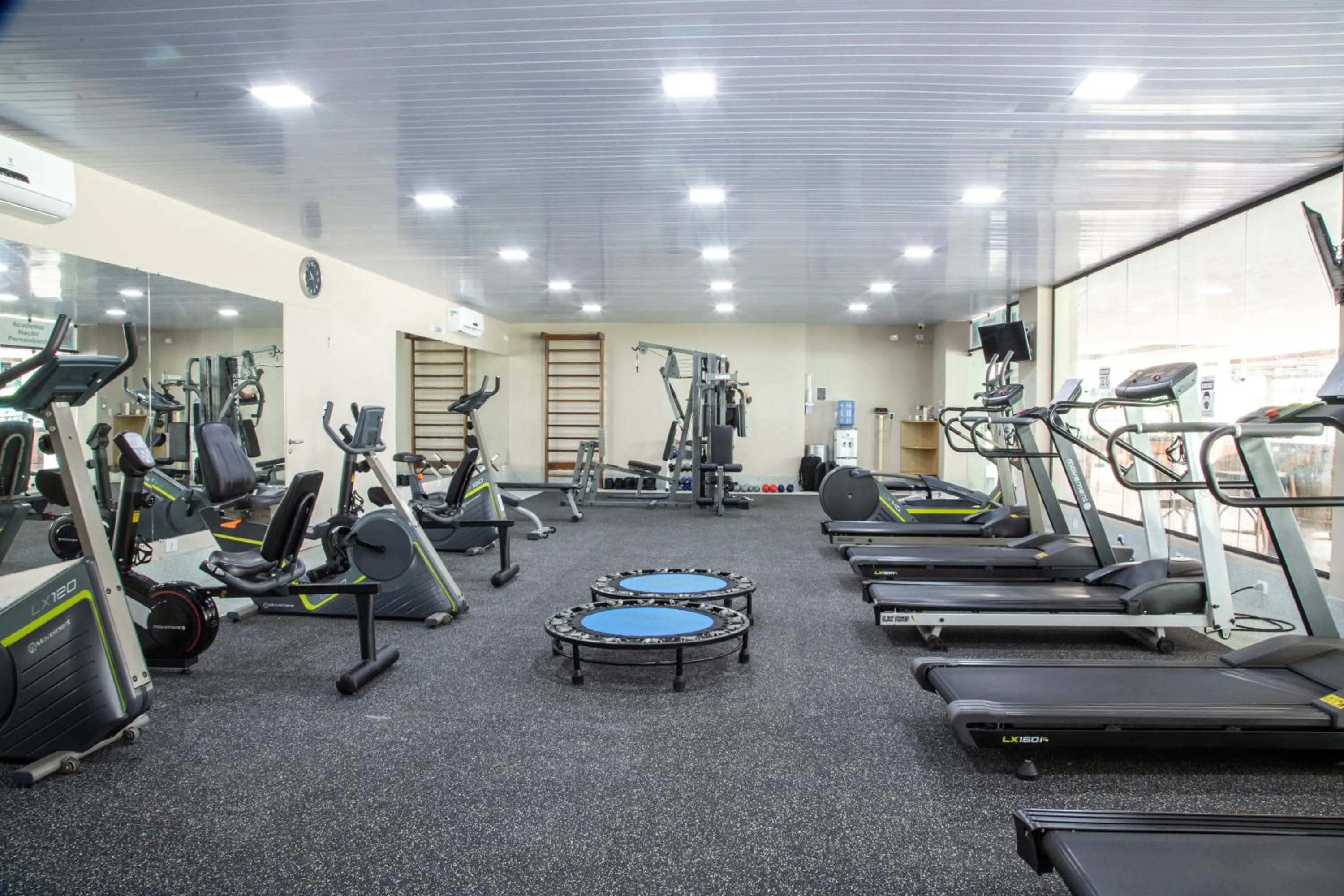 Fitness centre/facilities in Beach Class Muro Alto Condomínio Resort By New Time