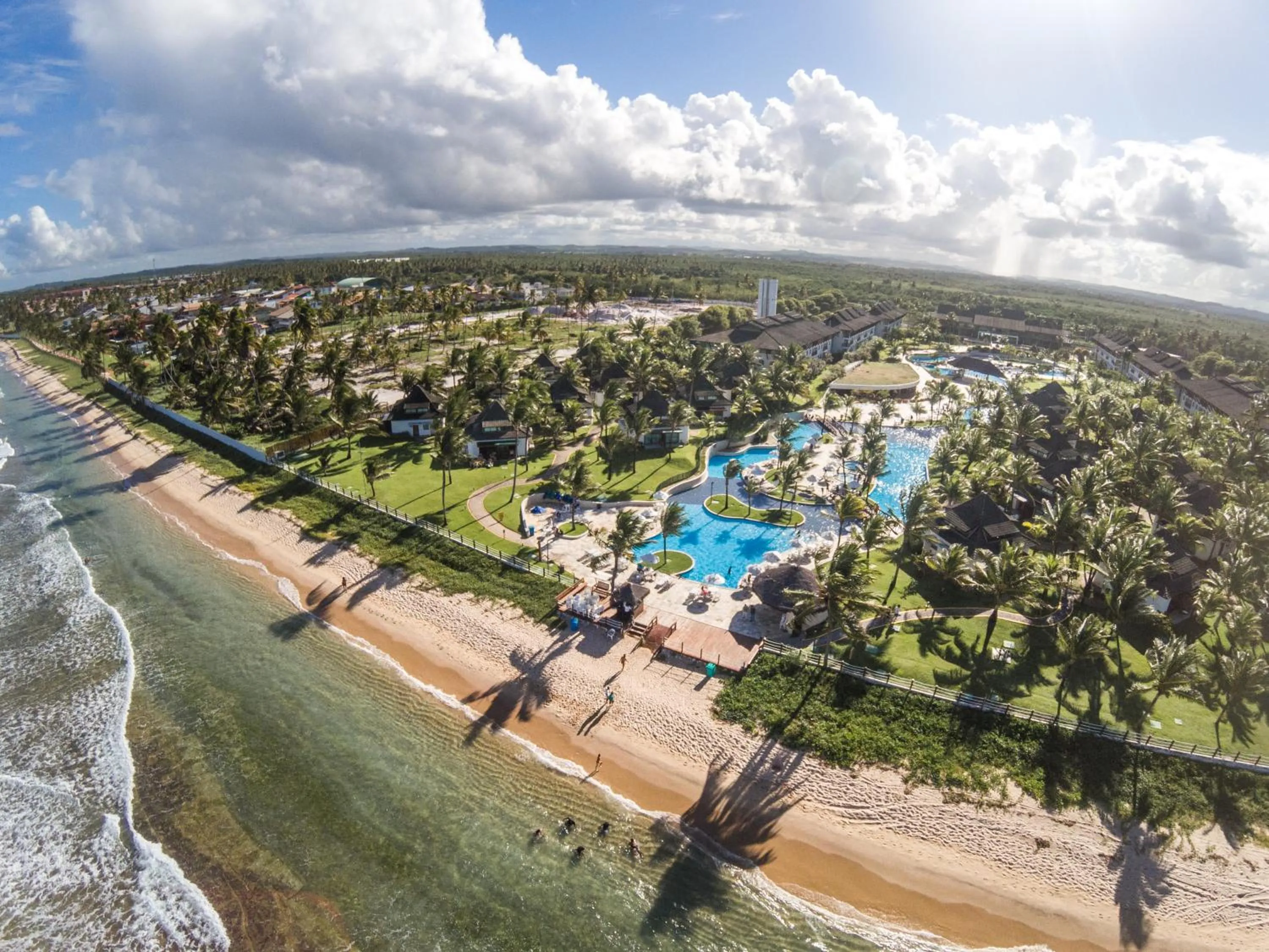 Property building in Beach Class Muro Alto Condomínio Resort By New Time