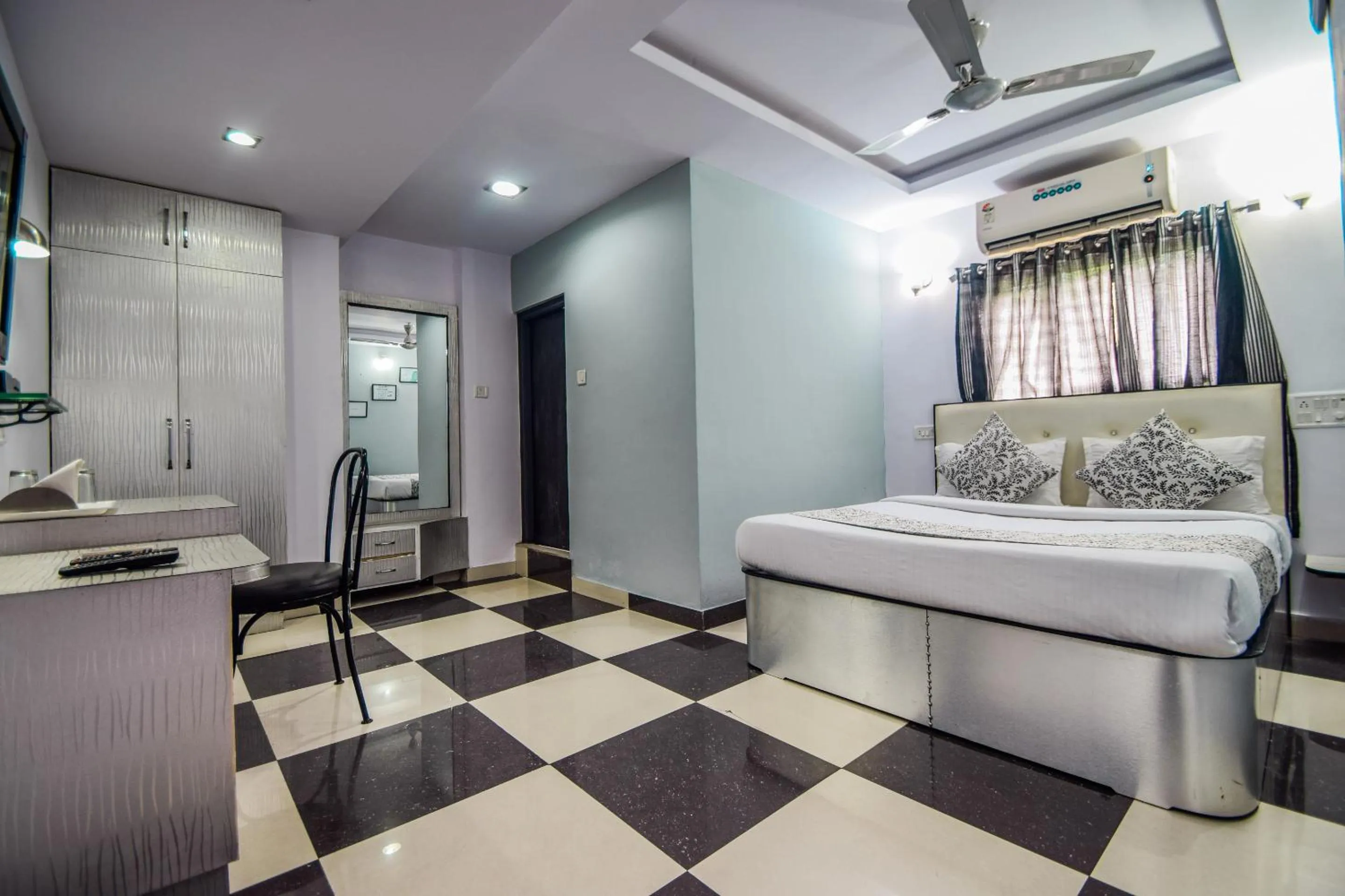 Bed in Hotel The Space