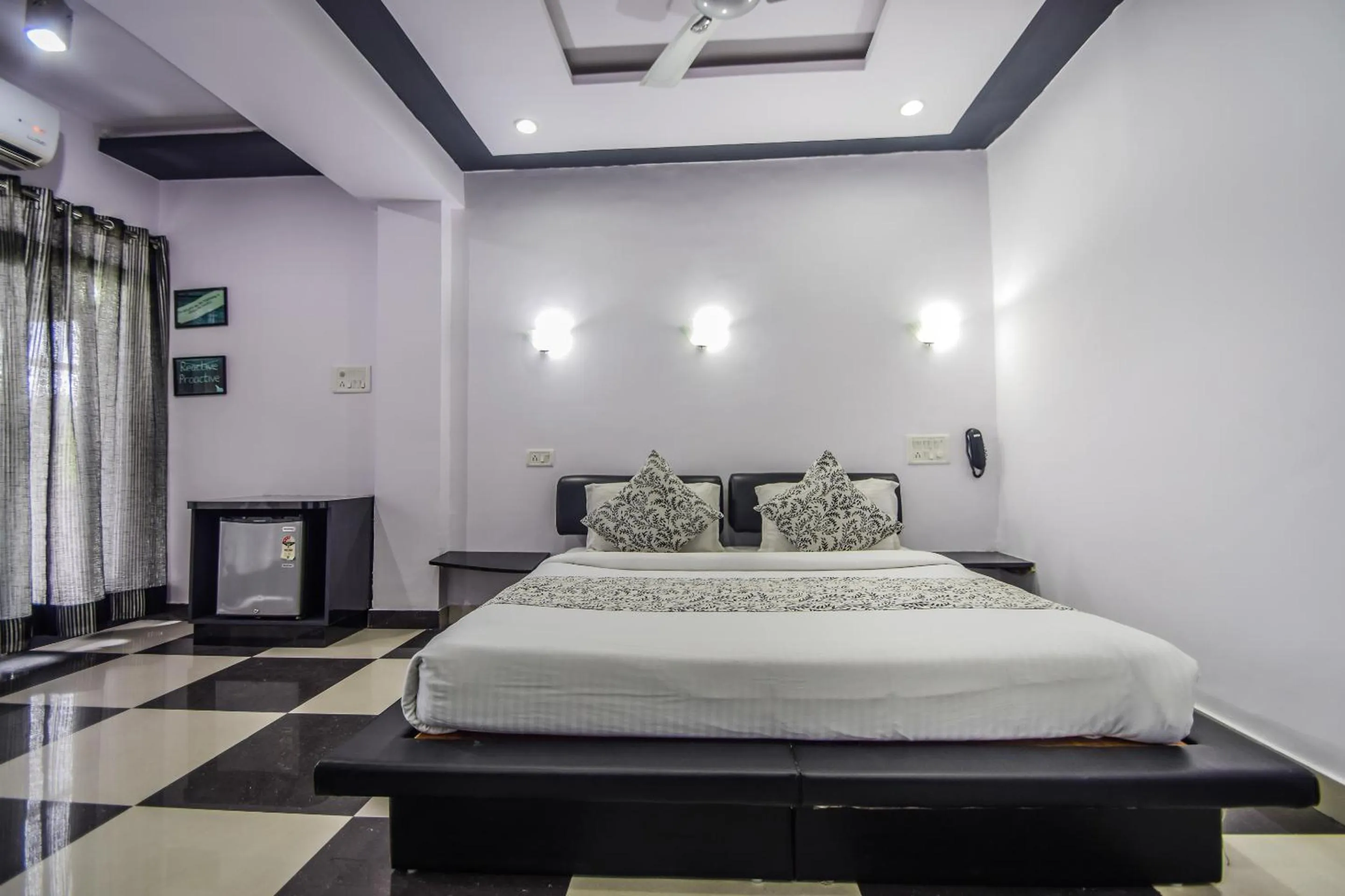 Bed in Hotel The Space