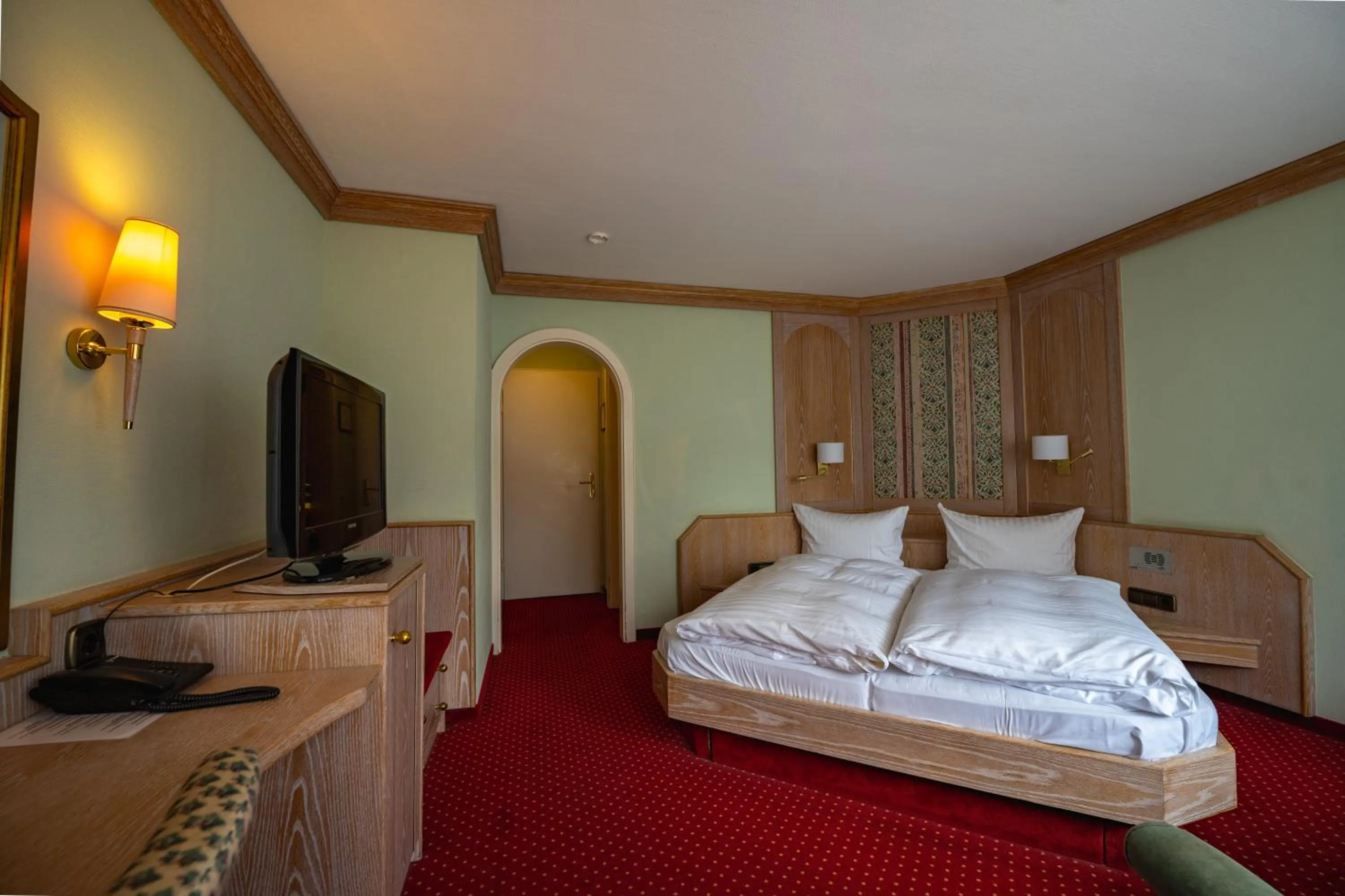 Bedroom in Hotel Lamm Baiersbronn Mitteltal