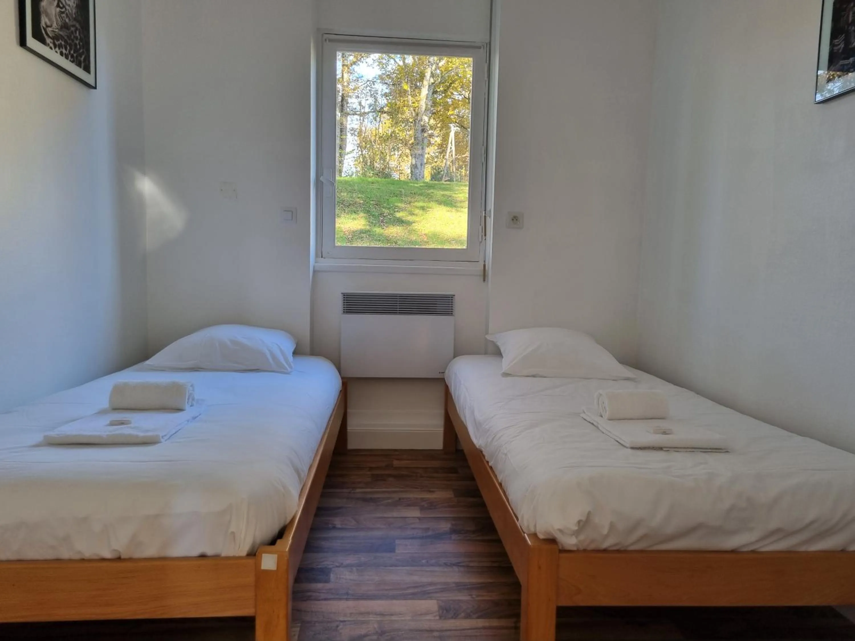 Bed in Hôtel Eden Lake