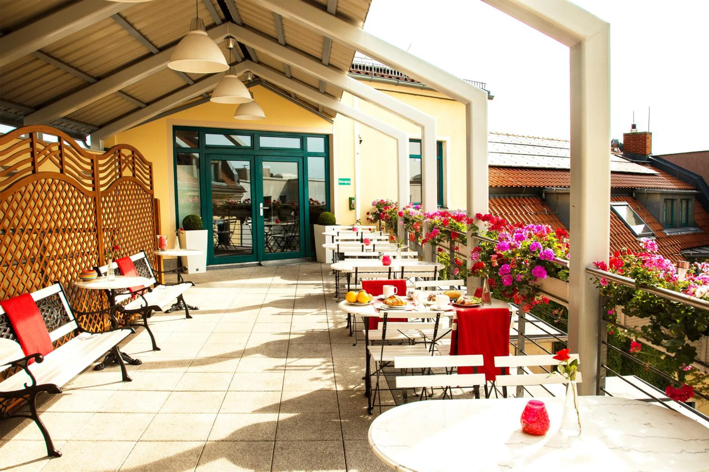 Day in Mikon Eastgate Hotel - City Centre