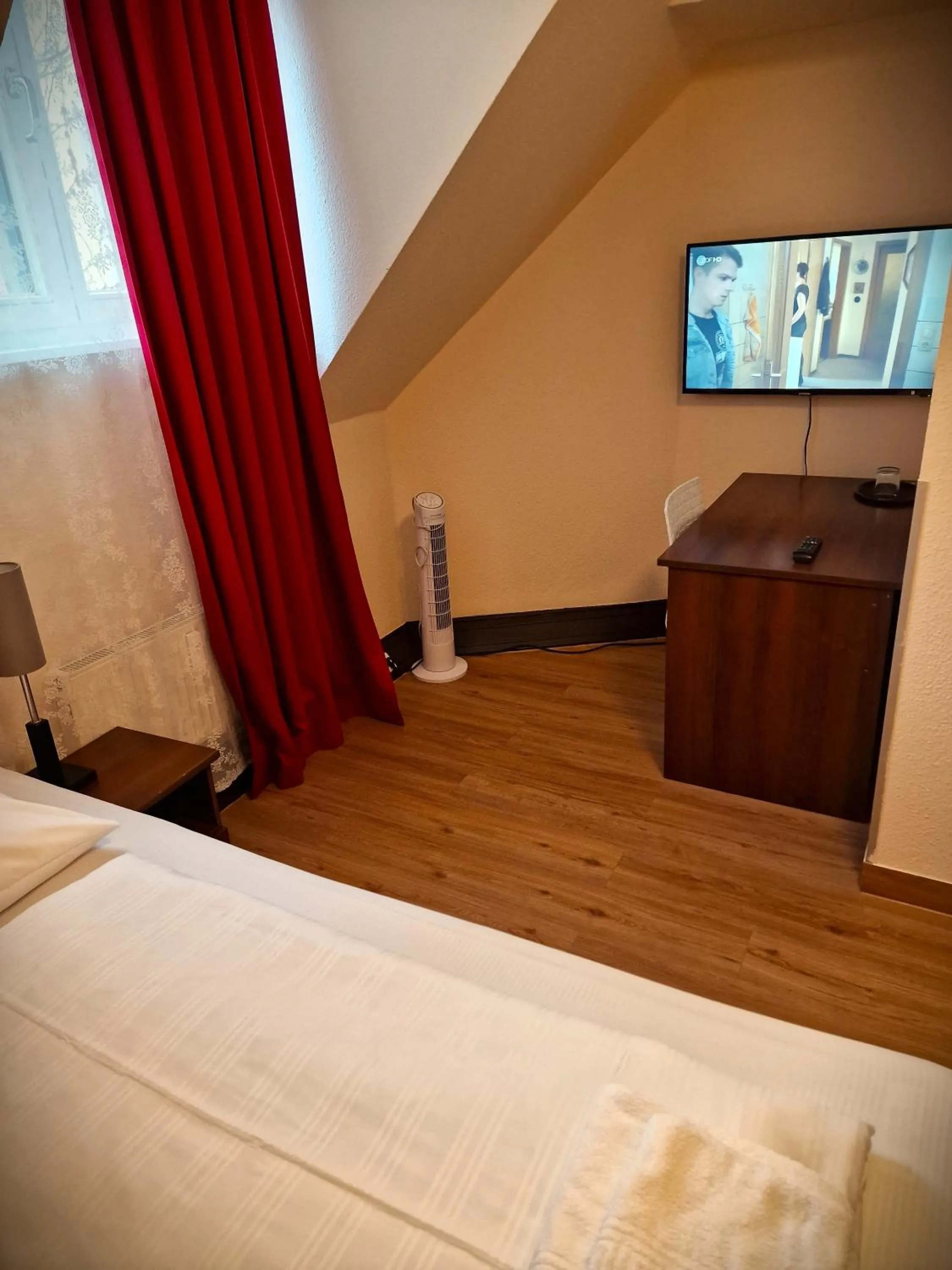 Photo of the whole room in Mikon Eastgate Hotel - City Centre