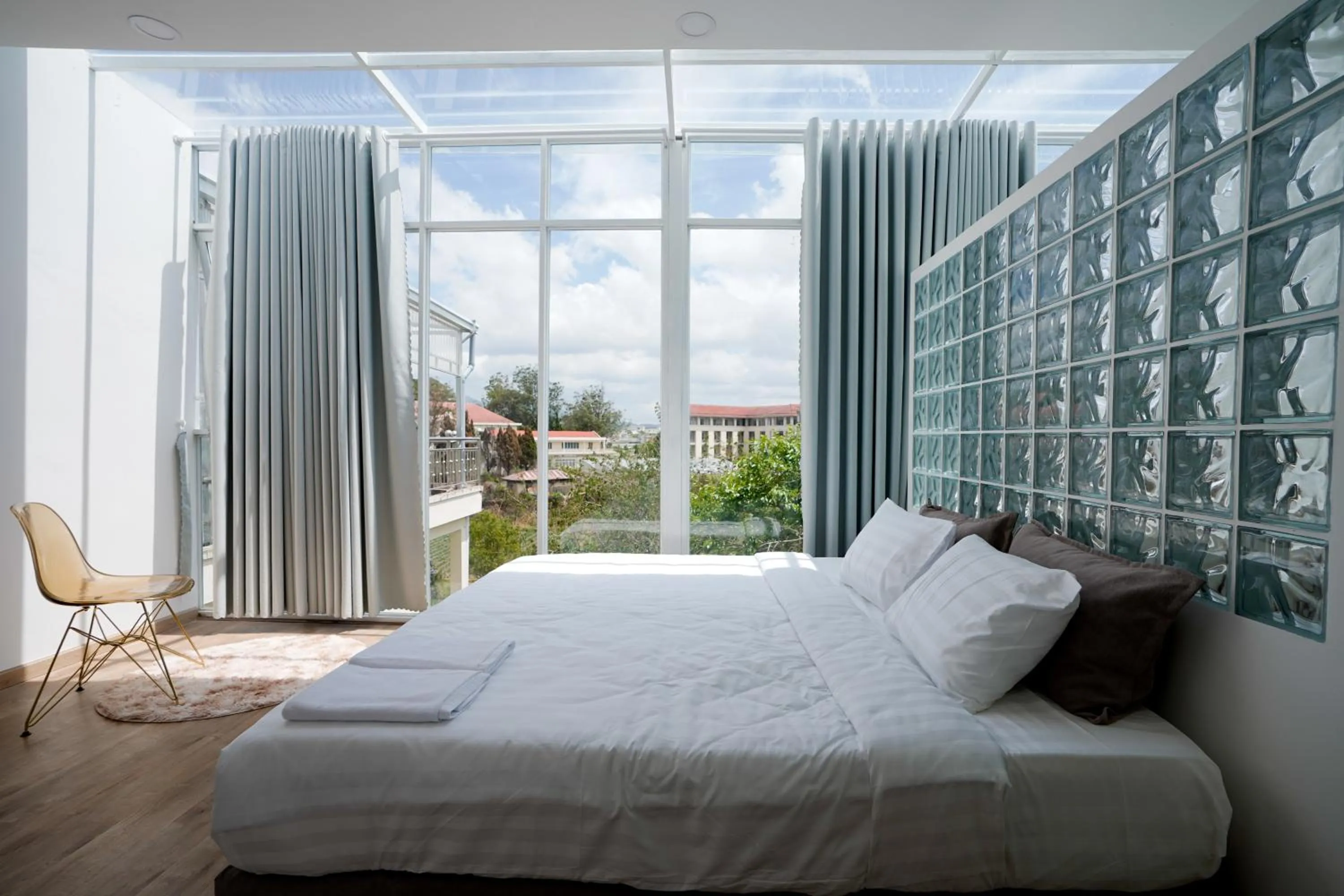 Bed in Whammy House Dalat