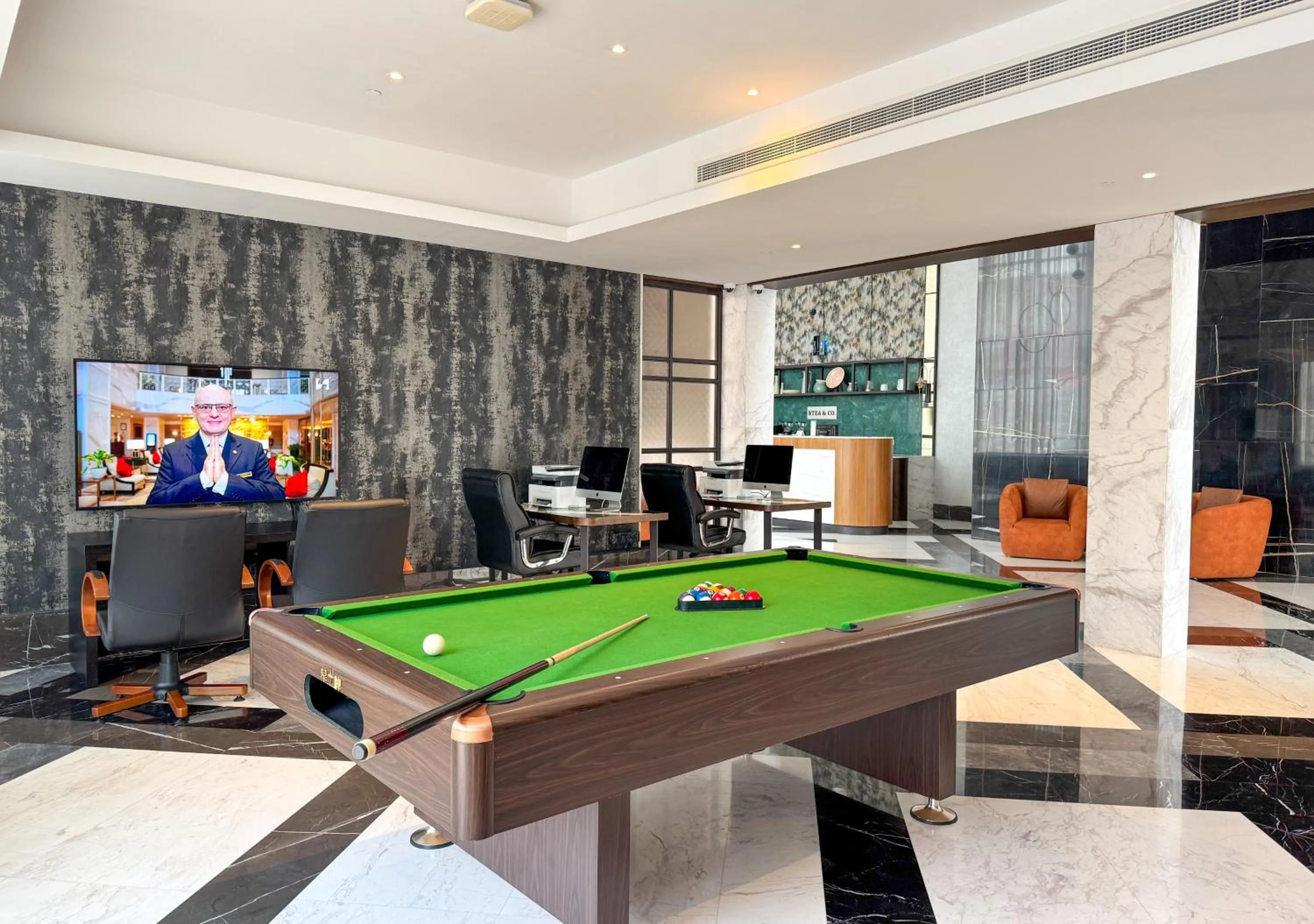 Entertainment in Swiss-Belsuites Admiral Juffair