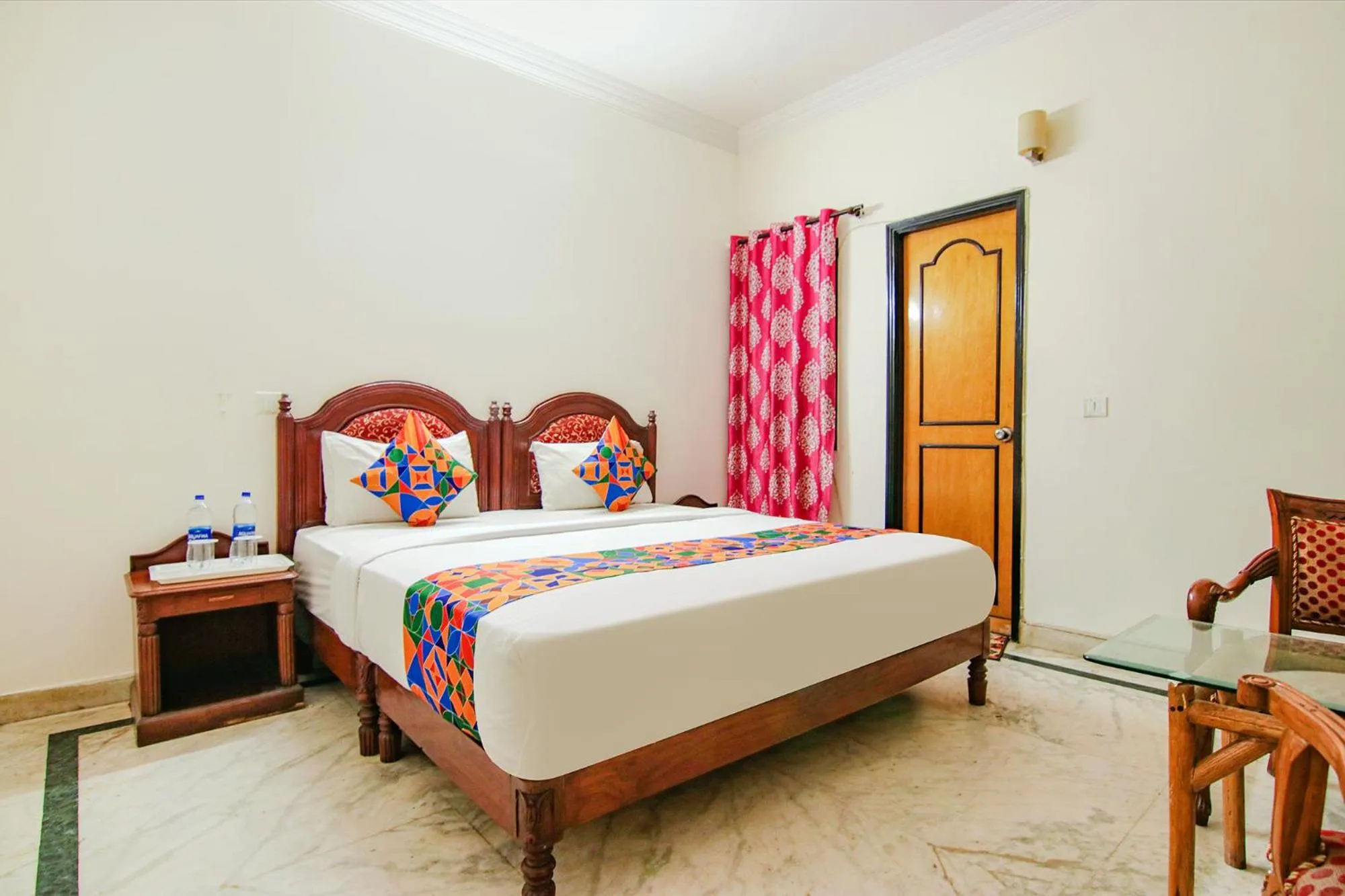 Bed in FabHotel Singh Suite - DLF Phase 3, Gurugram