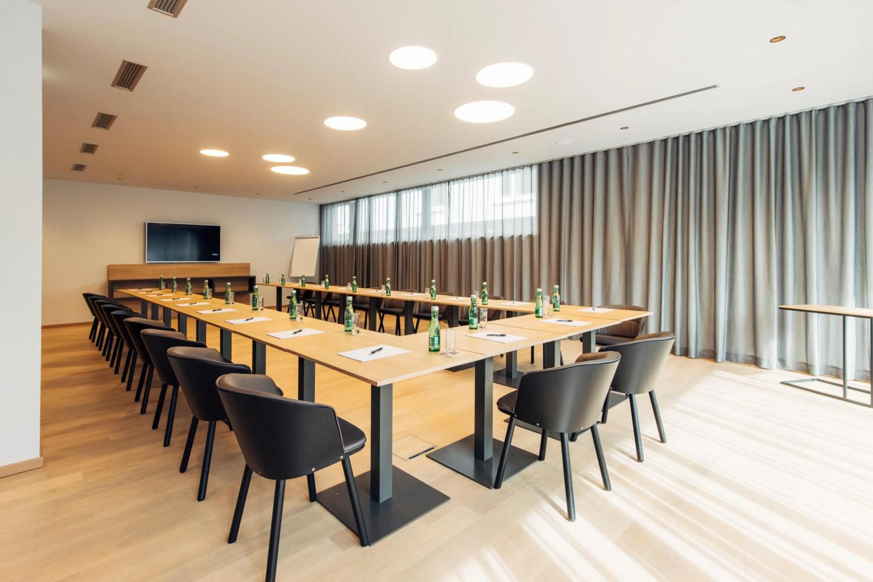 Meeting/conference room in harry's home Bischofshofen hotel & apartments