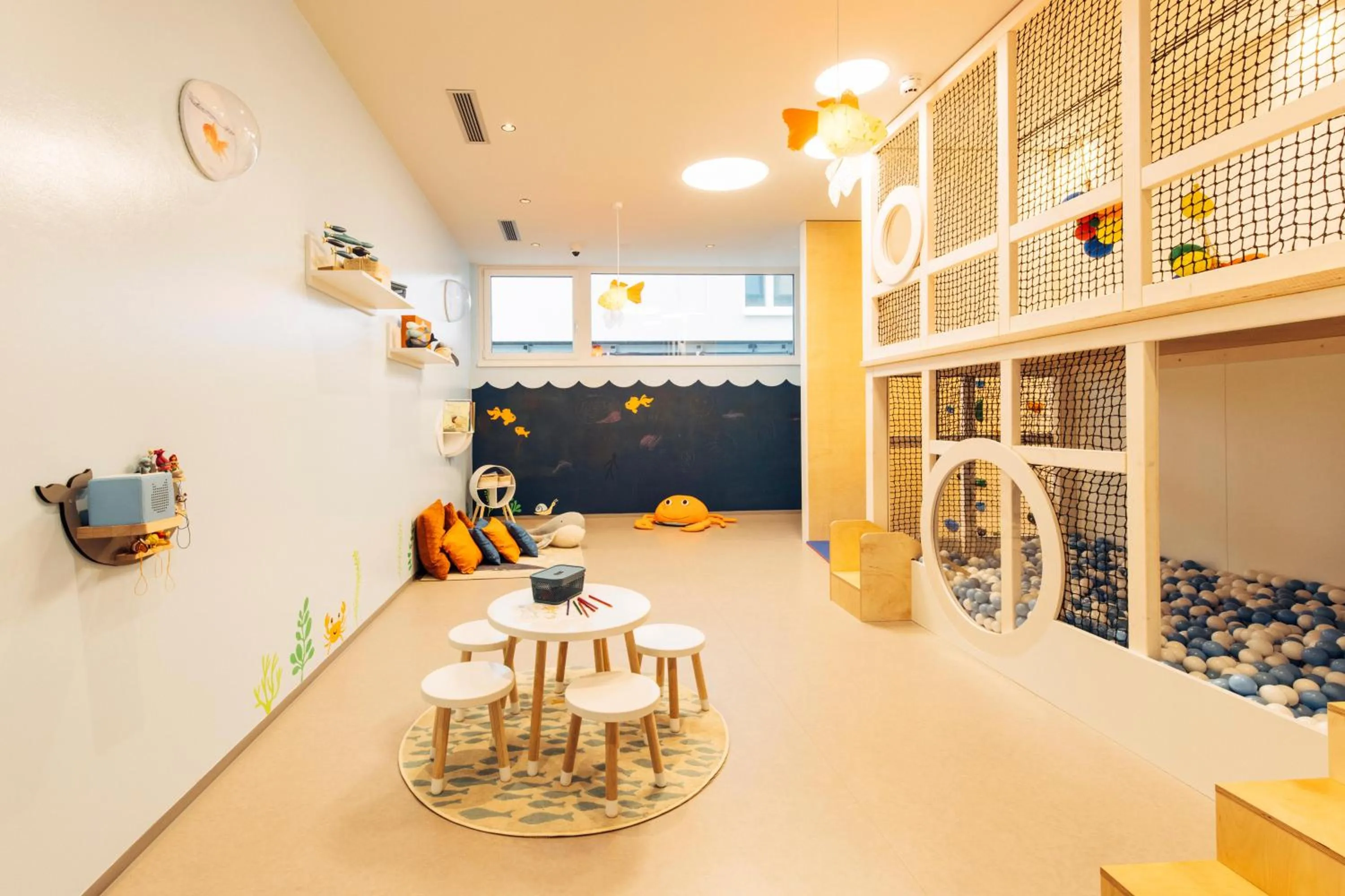 children in harry's home Bischofshofen hotel & apartments