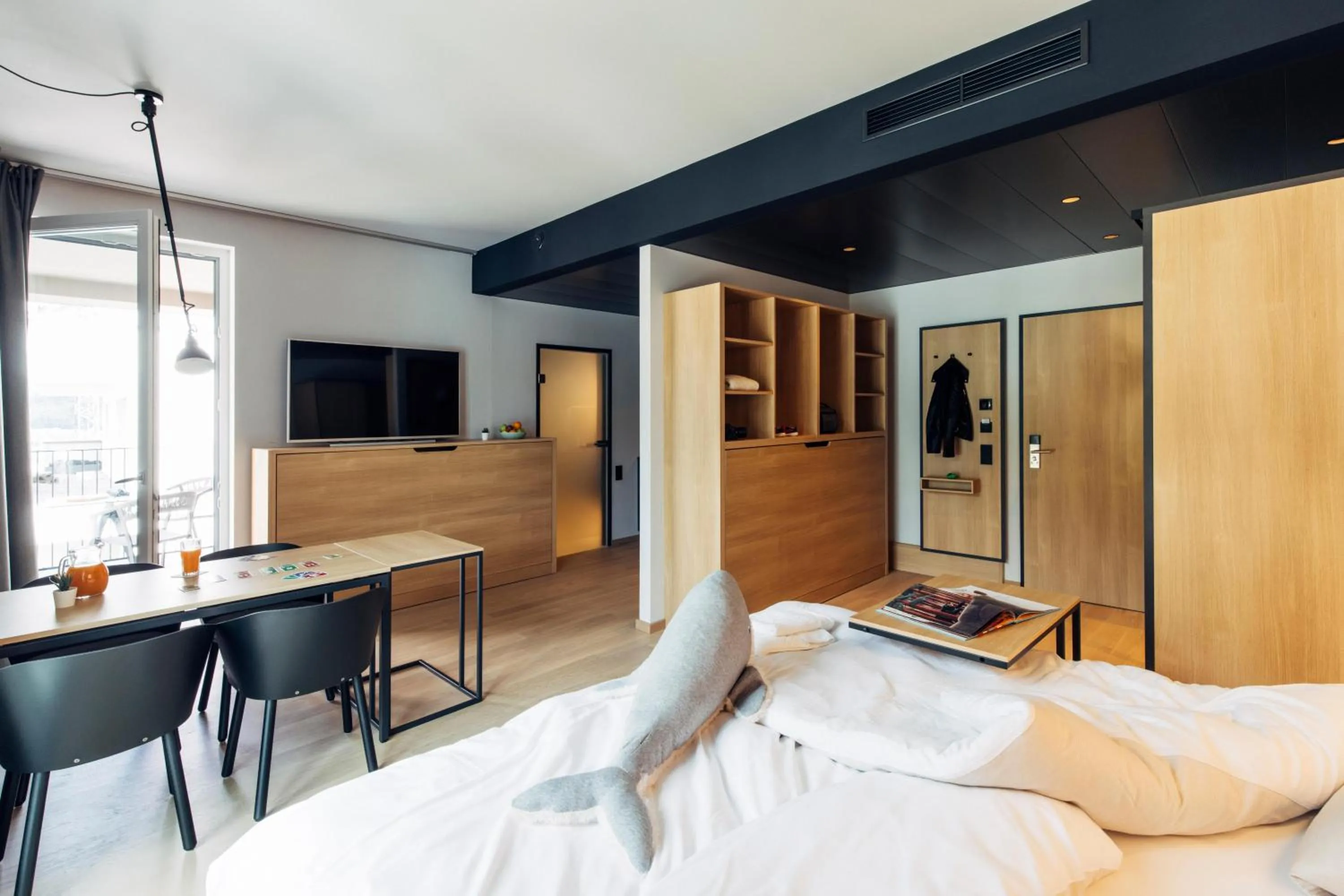 Photo of the whole room, Bed in harry's home Bischofshofen hotel & apartments