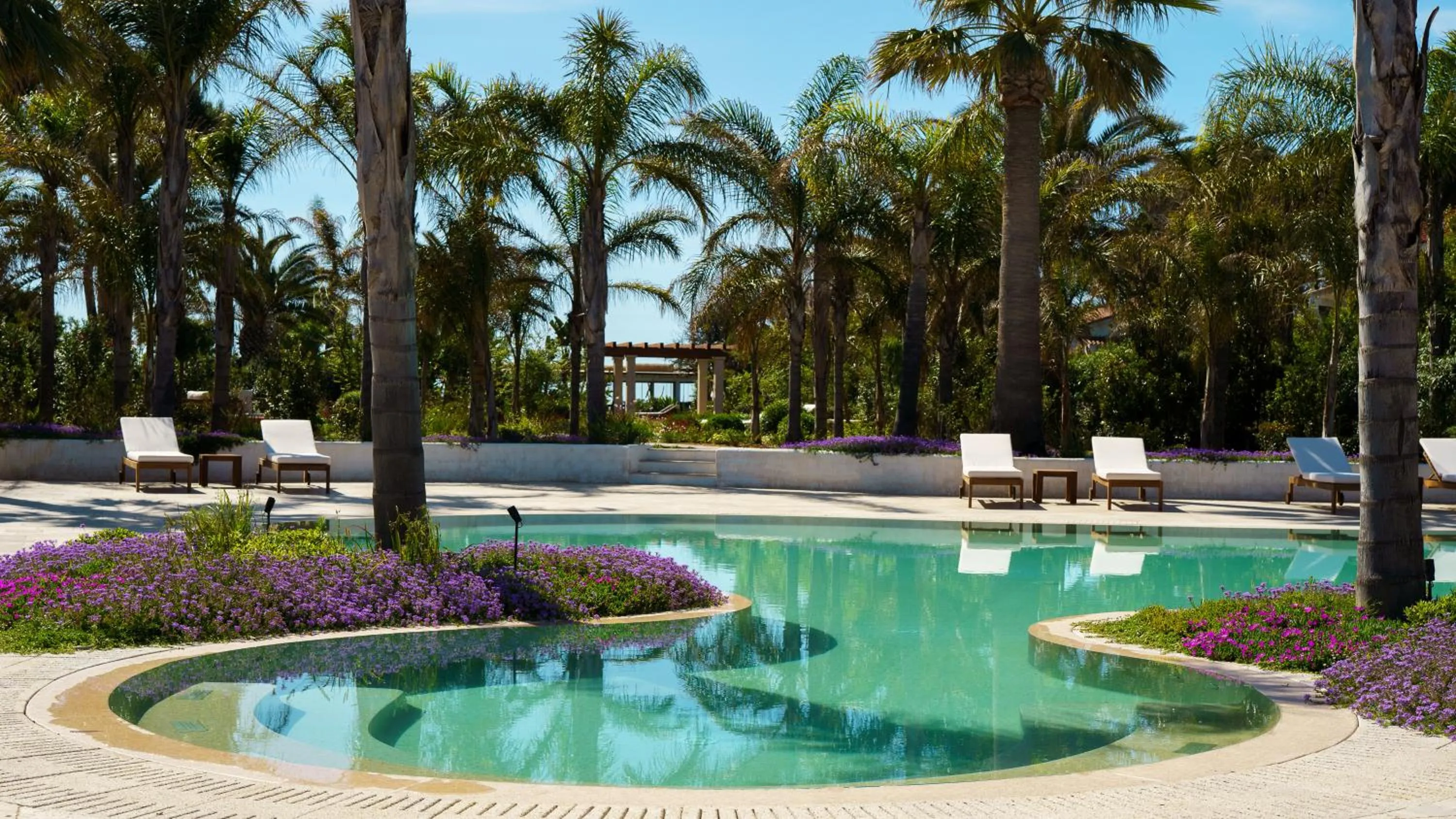 Swimming pool in Sant Efis Hotel