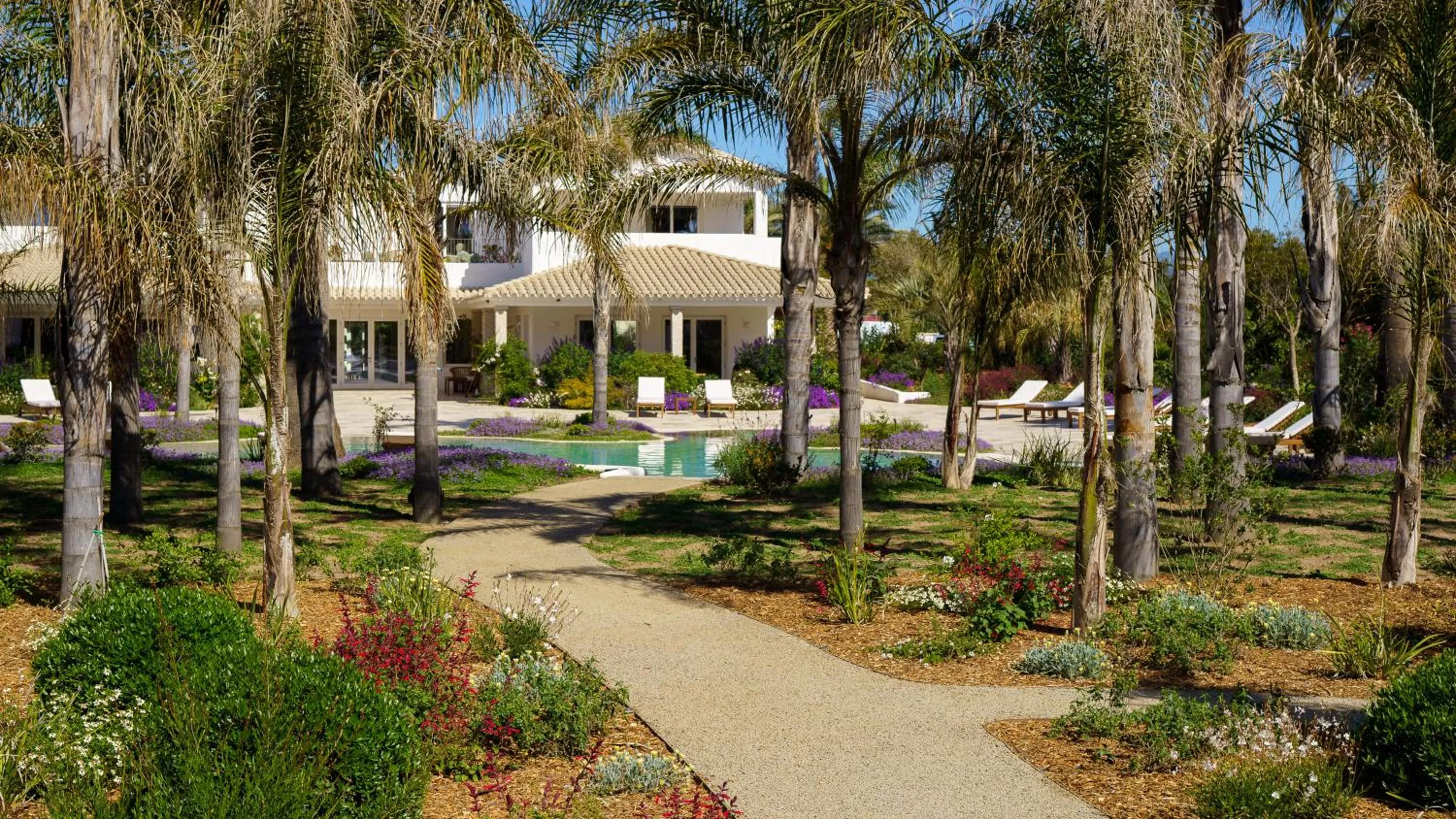 Garden in Sant Efis Hotel