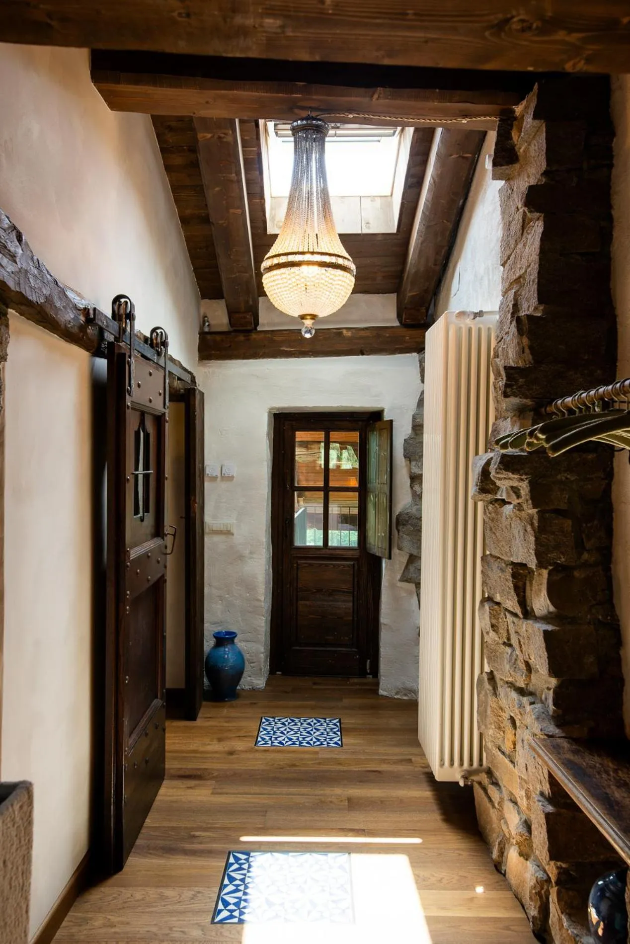 Photo of the whole room in Country House La Bursch