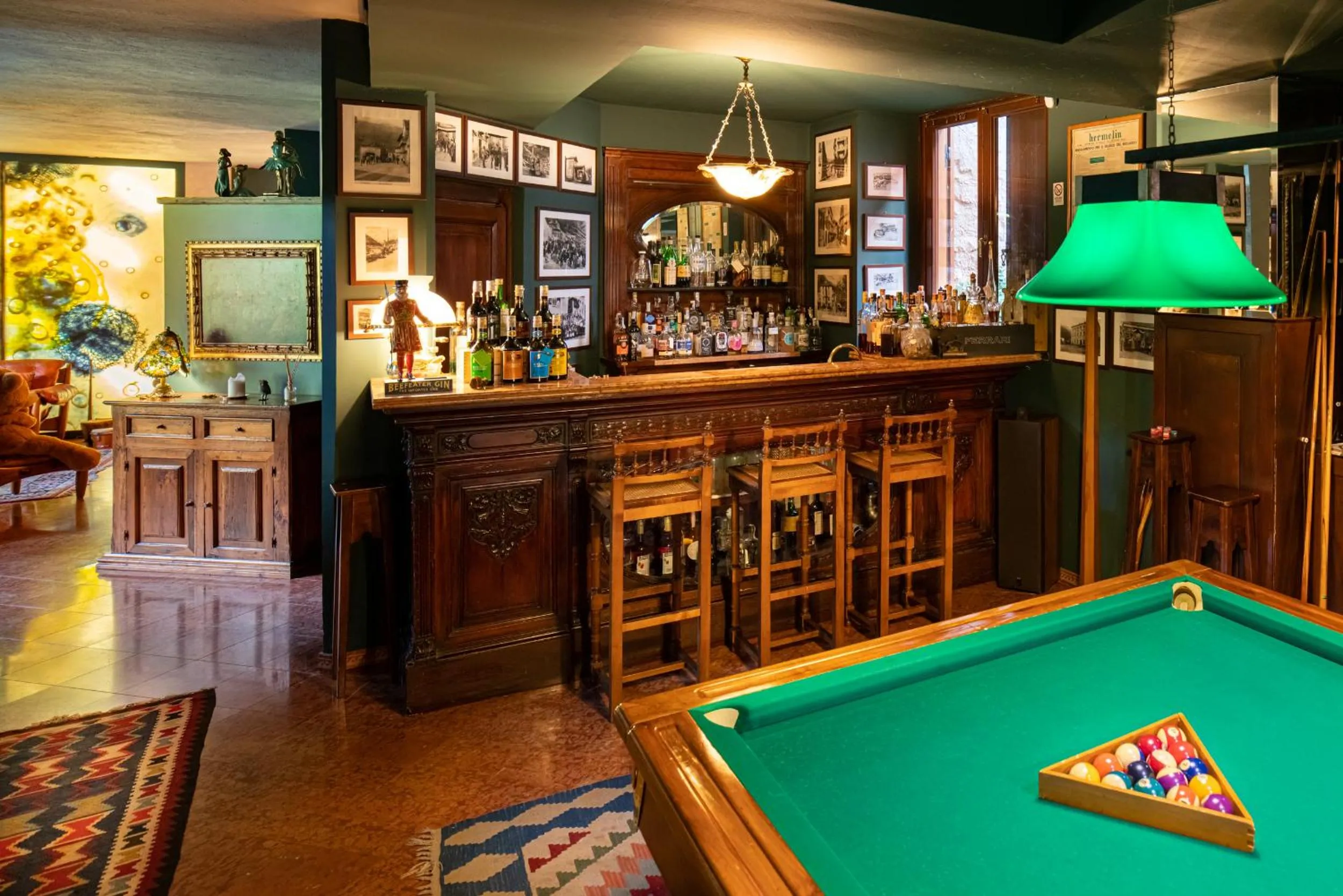 Billiard in Country House La Bursch
