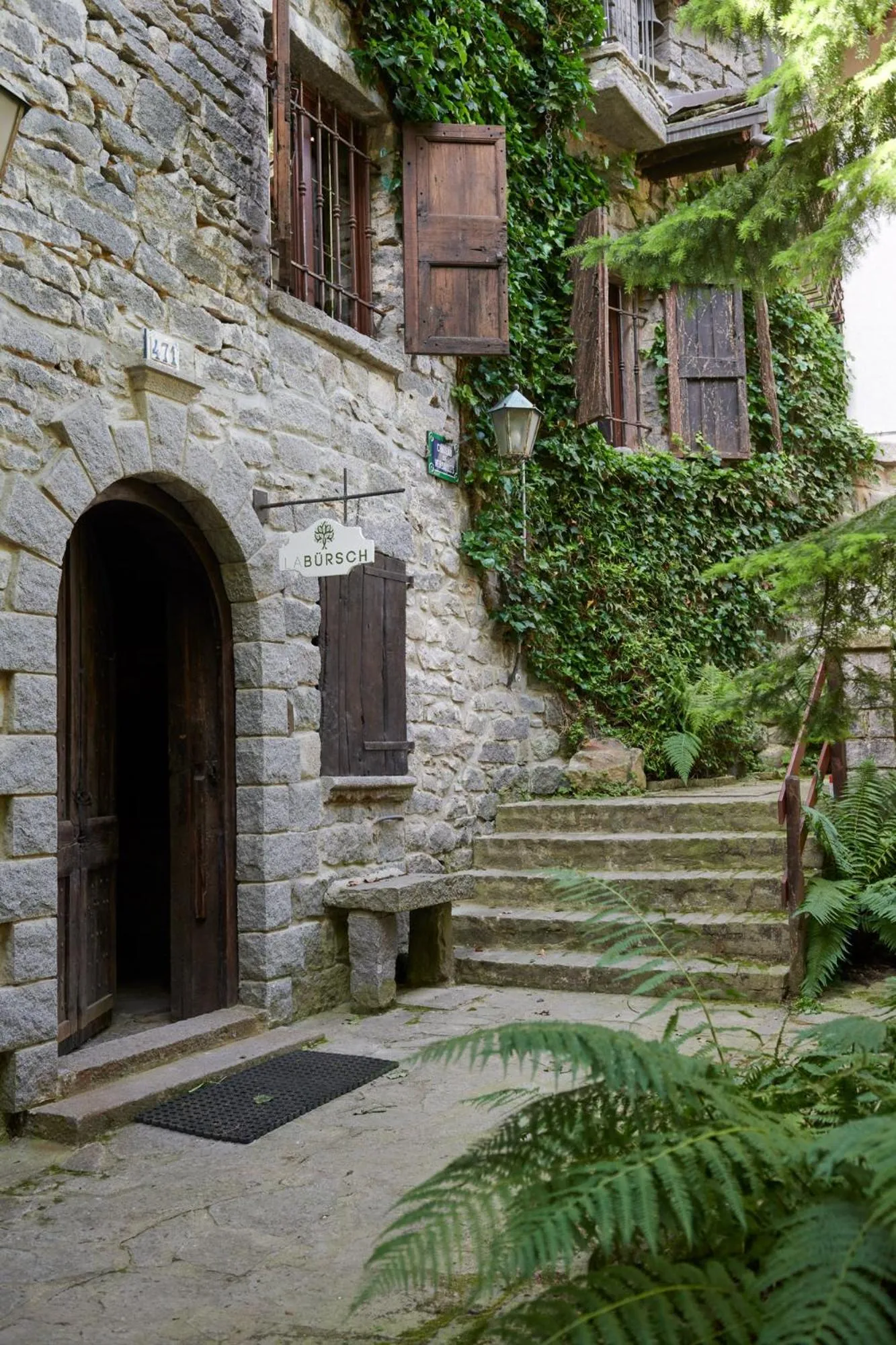 Property building in Country House La Bursch