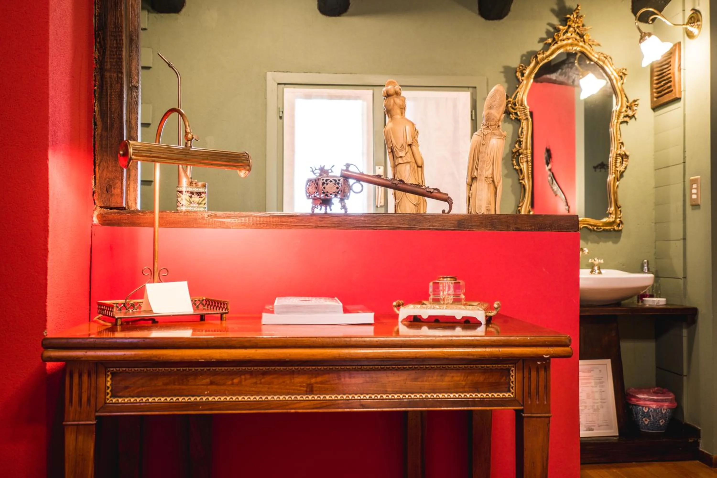 Photo of the whole room in Country House La Bursch