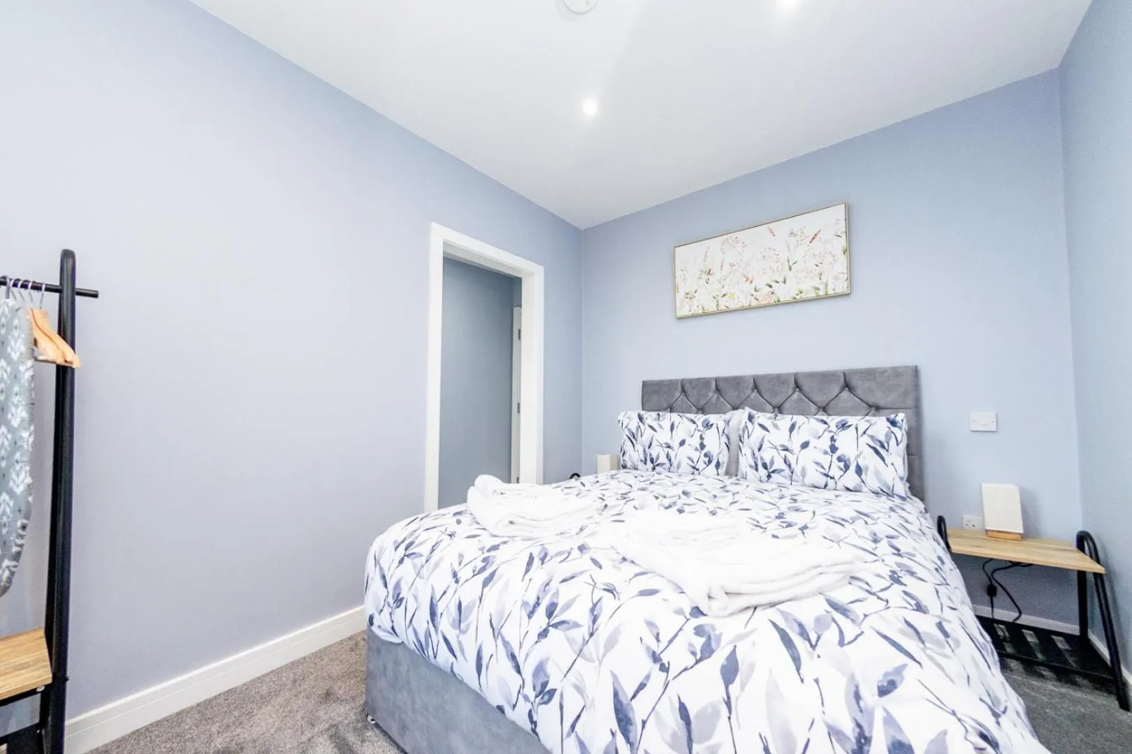 Bedroom, Bed in The Halfway House Inn