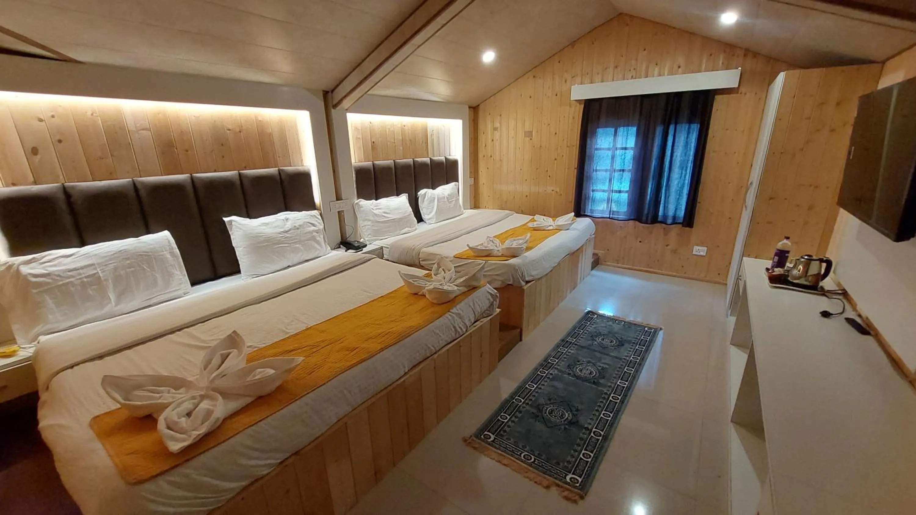 Bedroom in Hotel Outlook