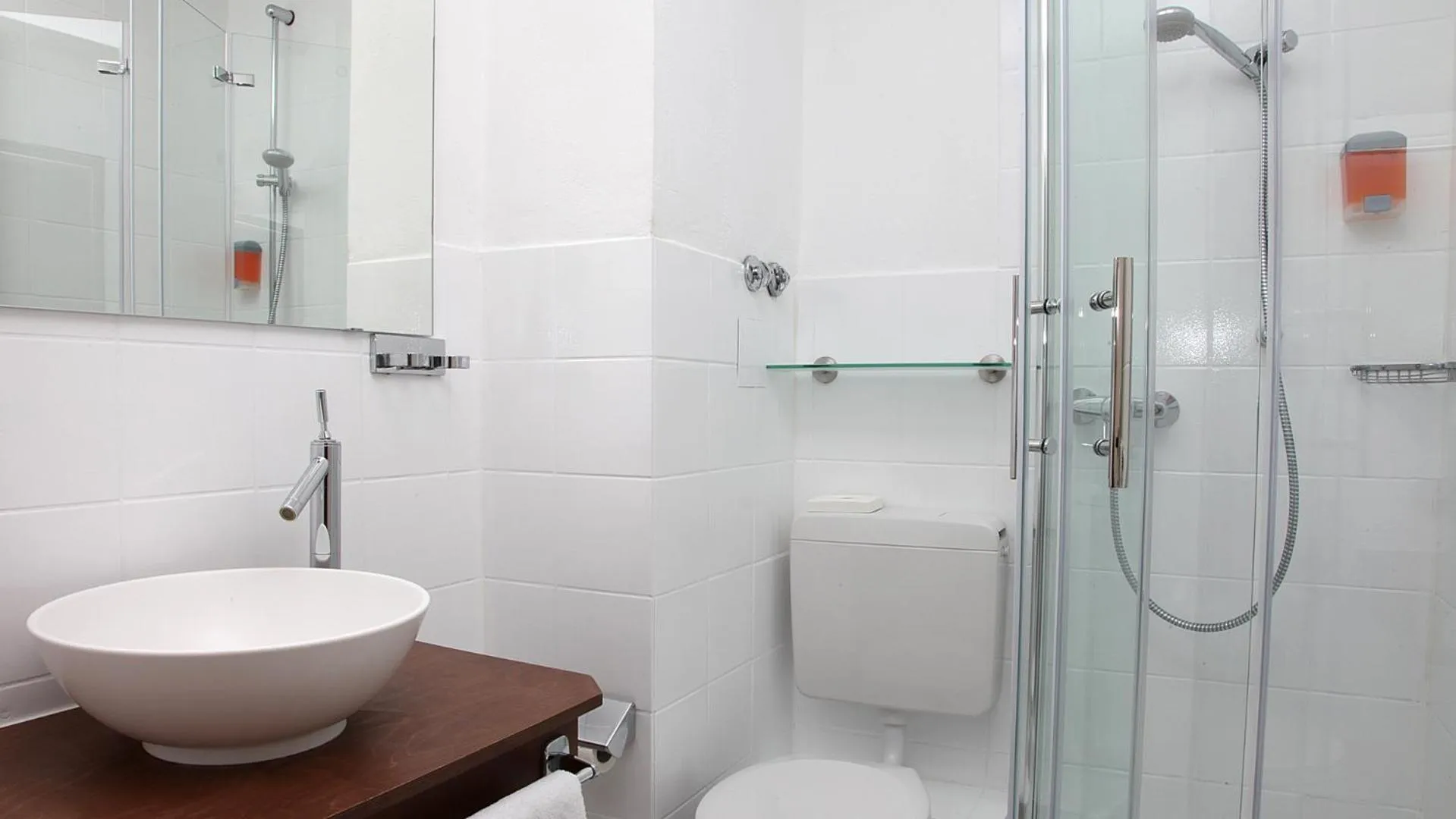 Bathroom in Cityhotel Amadeus