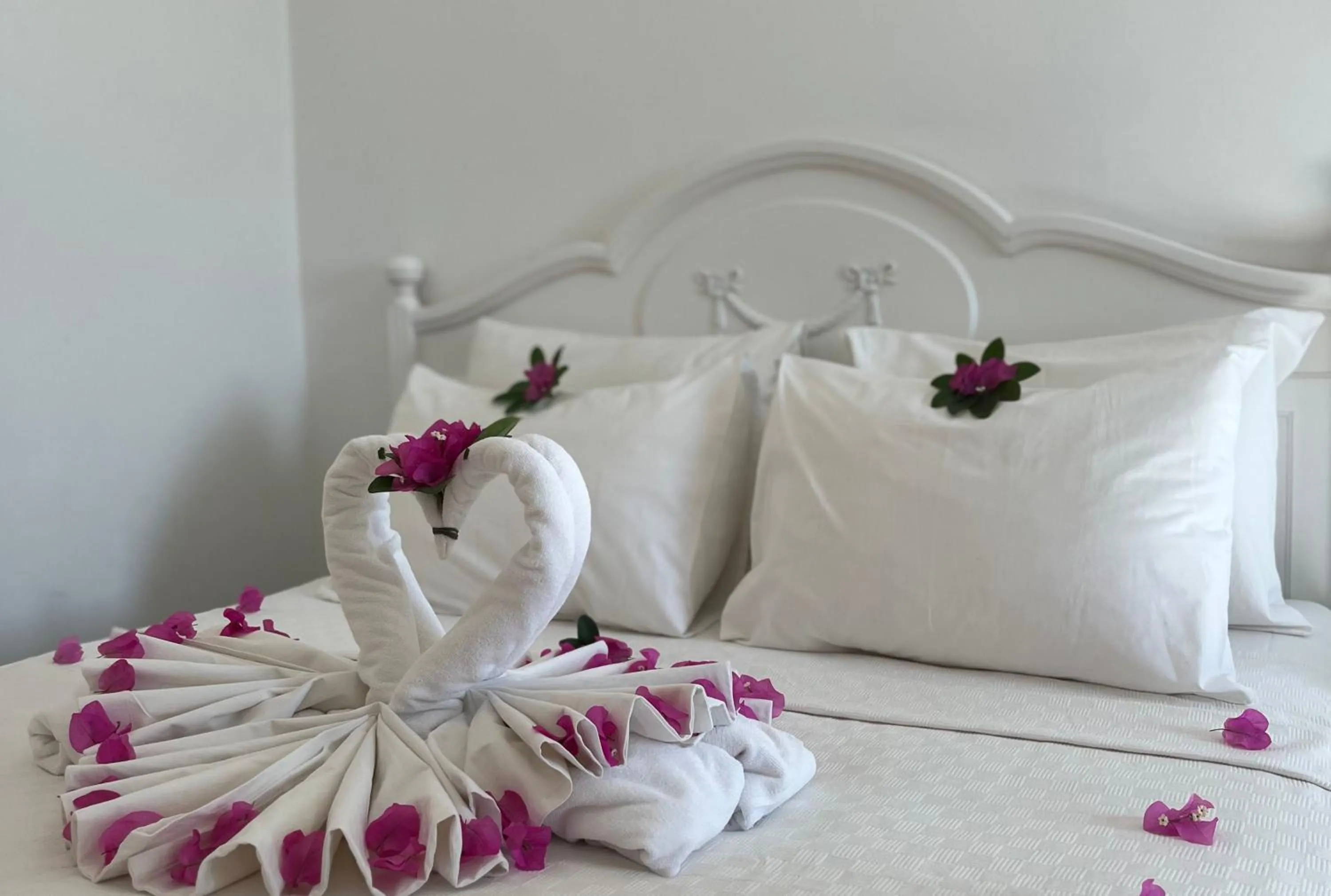 Bed in UK Hotel Kiriş