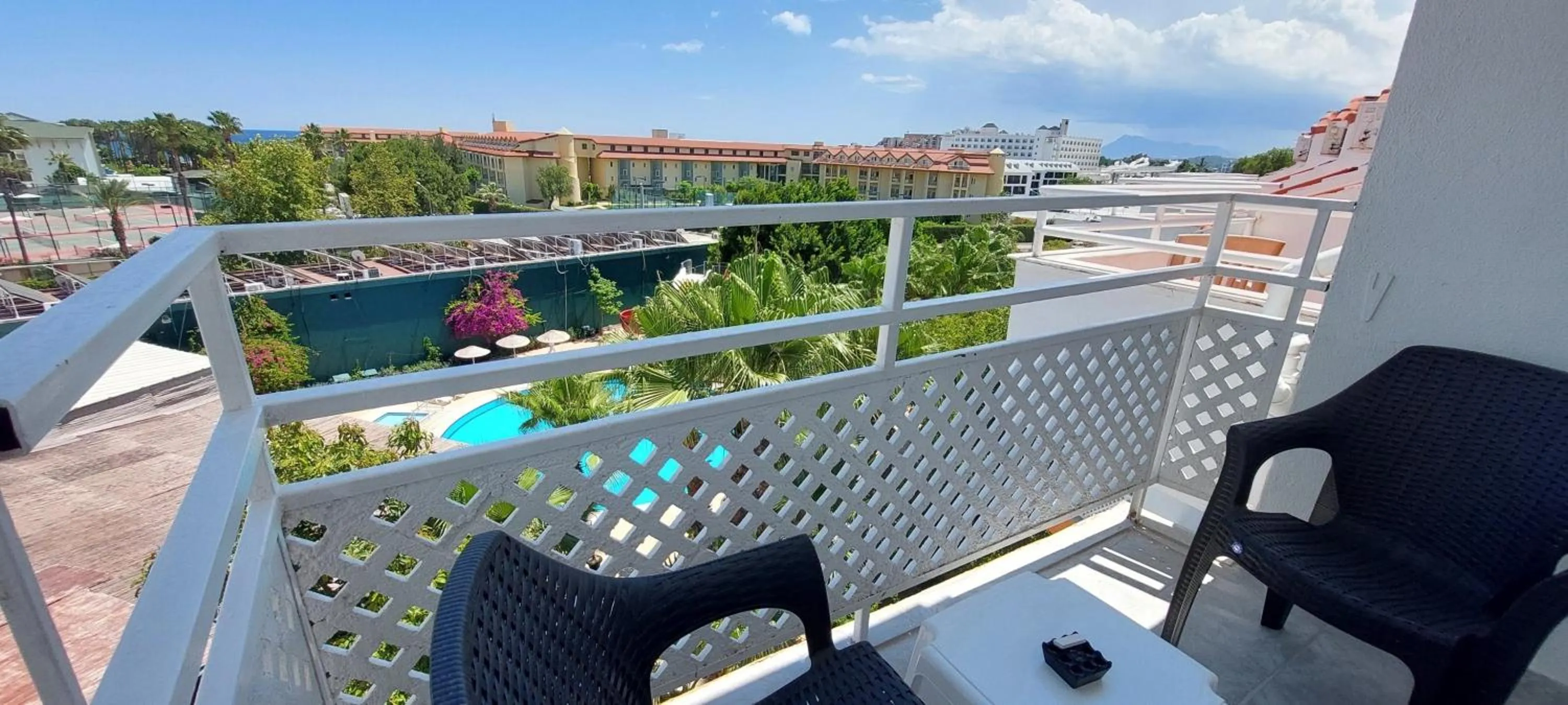 Balcony/Terrace in UK Hotel Kiriş