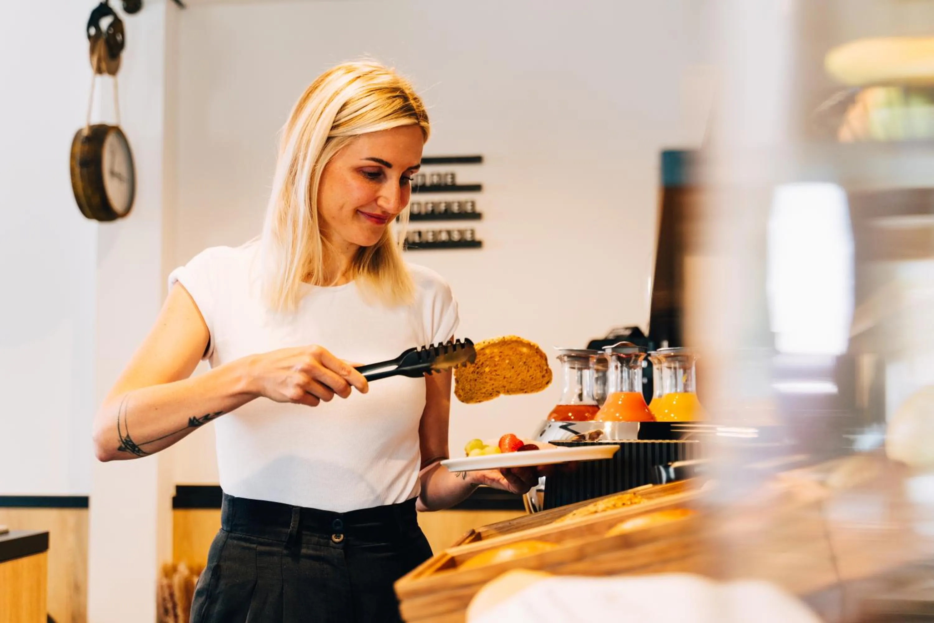 Breakfast in Factory Hotel