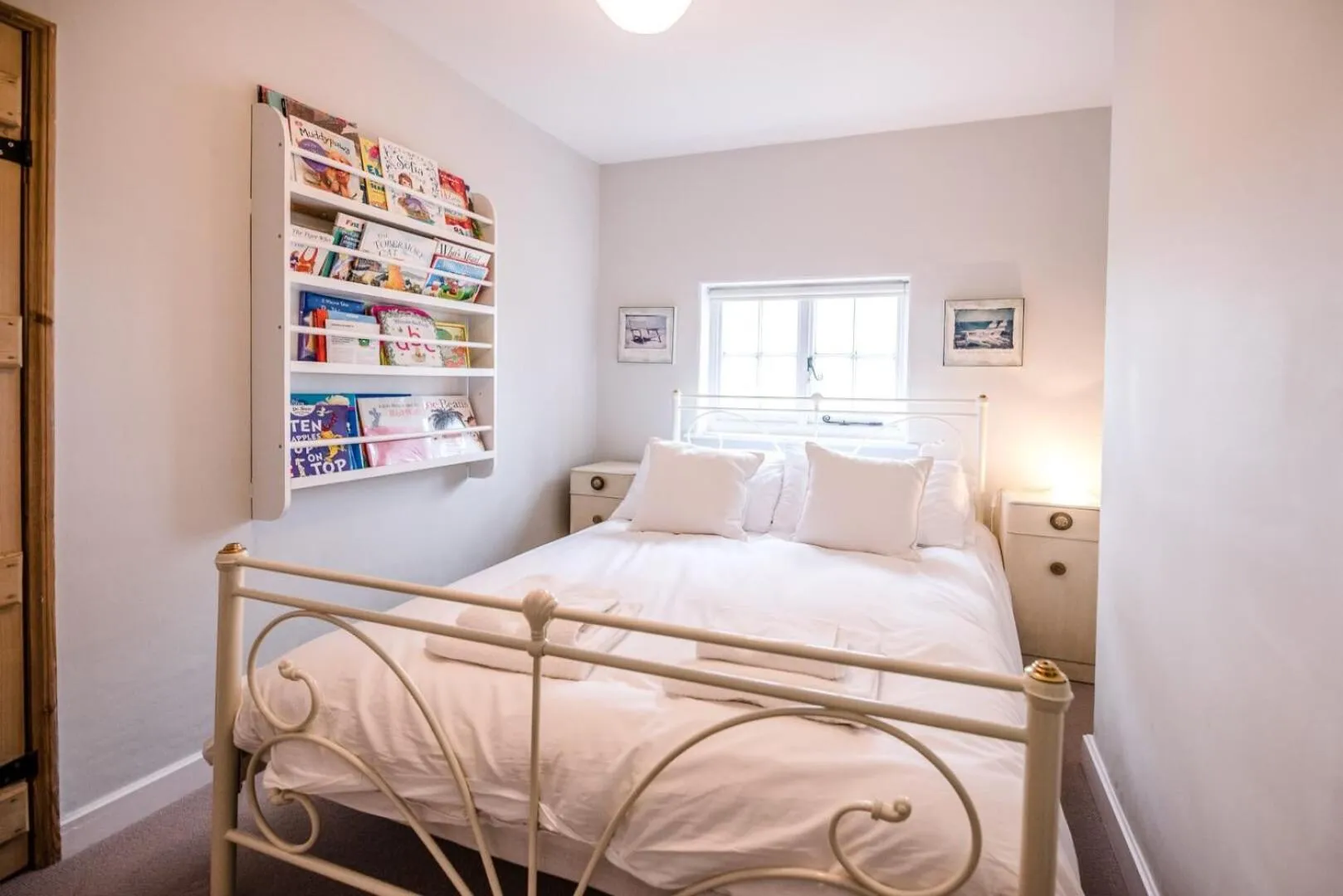 46 Ivy Cottage, Easton