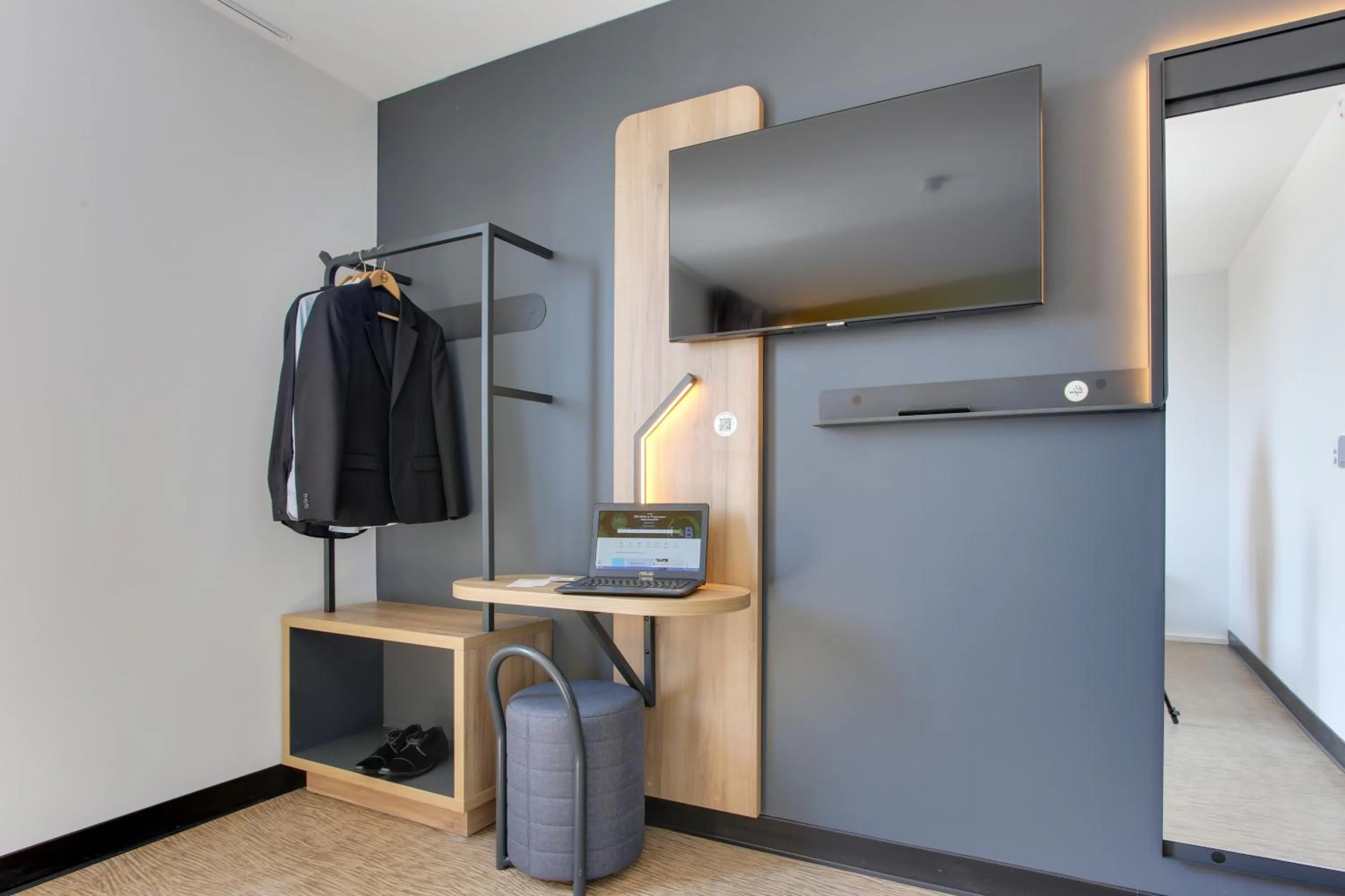 Bedroom in B&B HOTEL Reims Croix Blandin