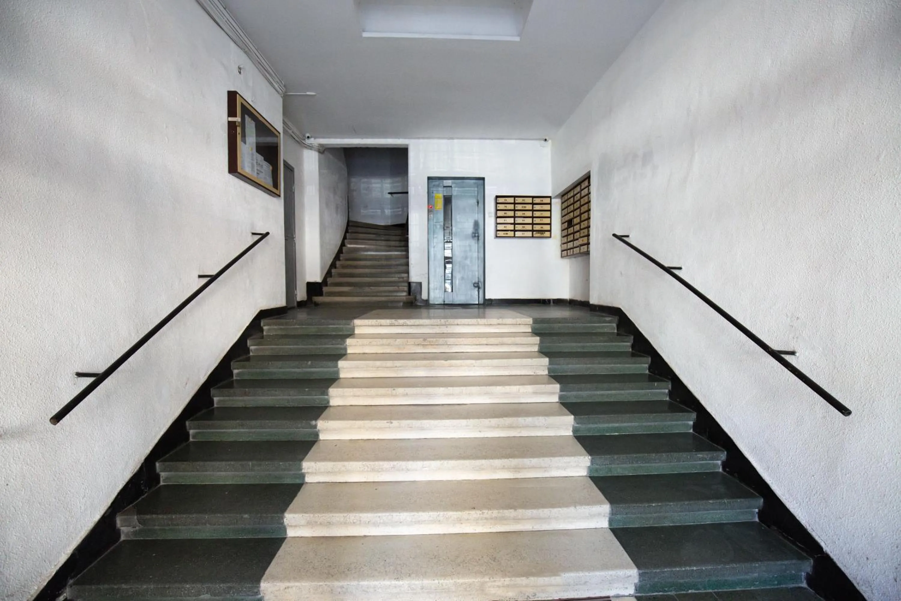 Property building in Metropole Apartments Studio Old City