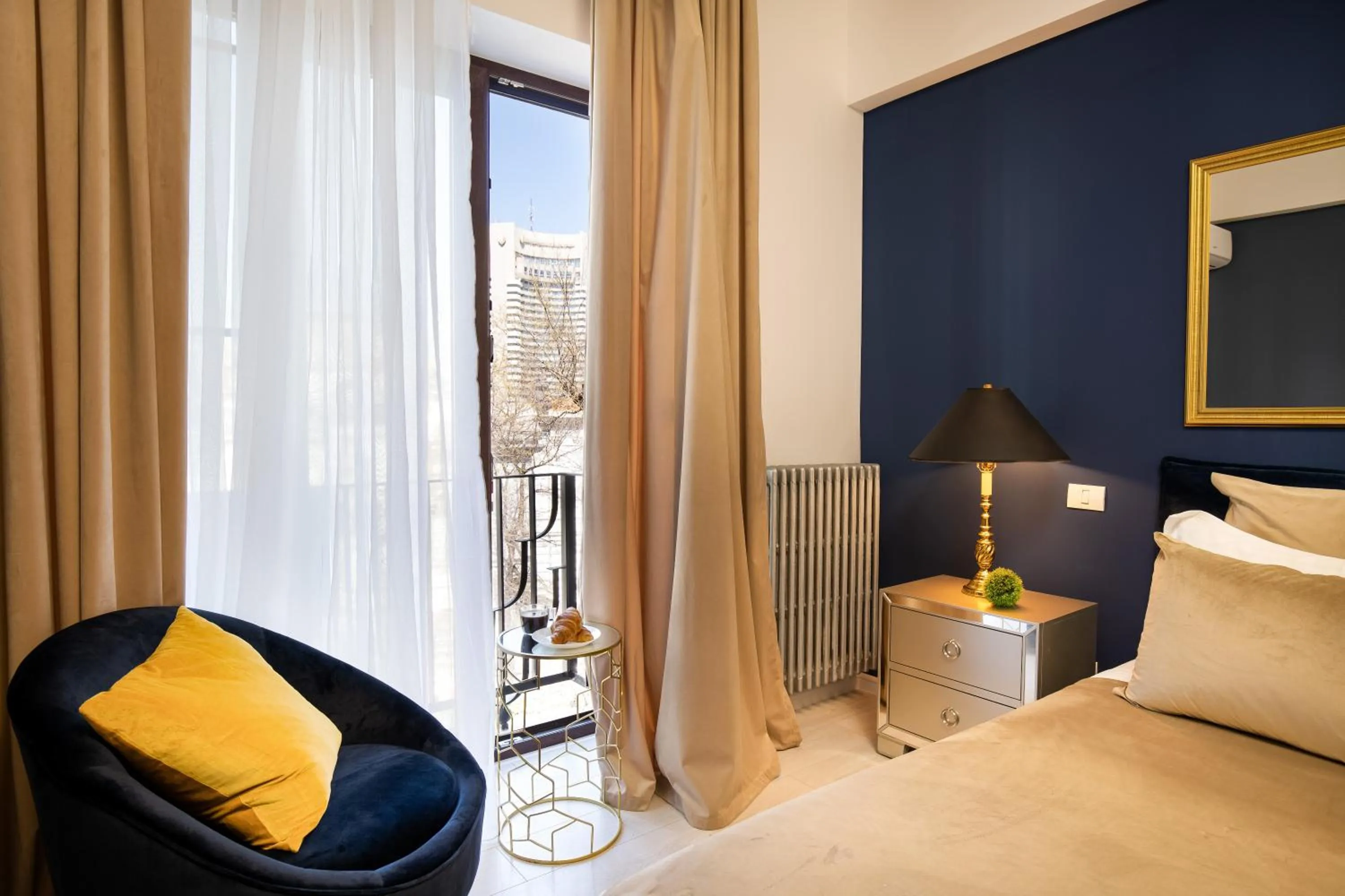 Bedroom, Bed in Metropole Apartments Studio Old City