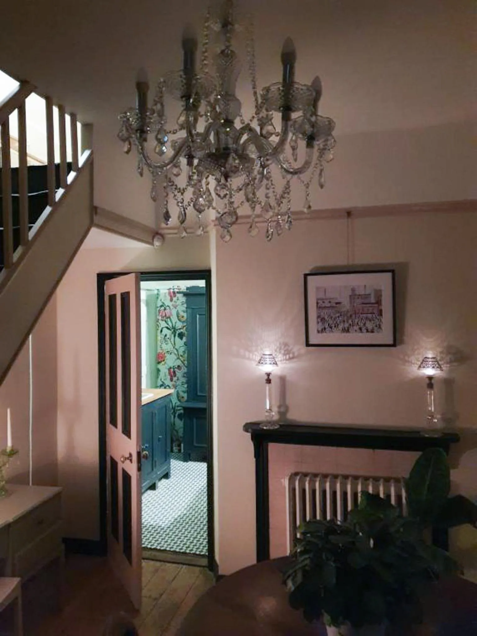 Facade/entrance in The Lodge Stanwell