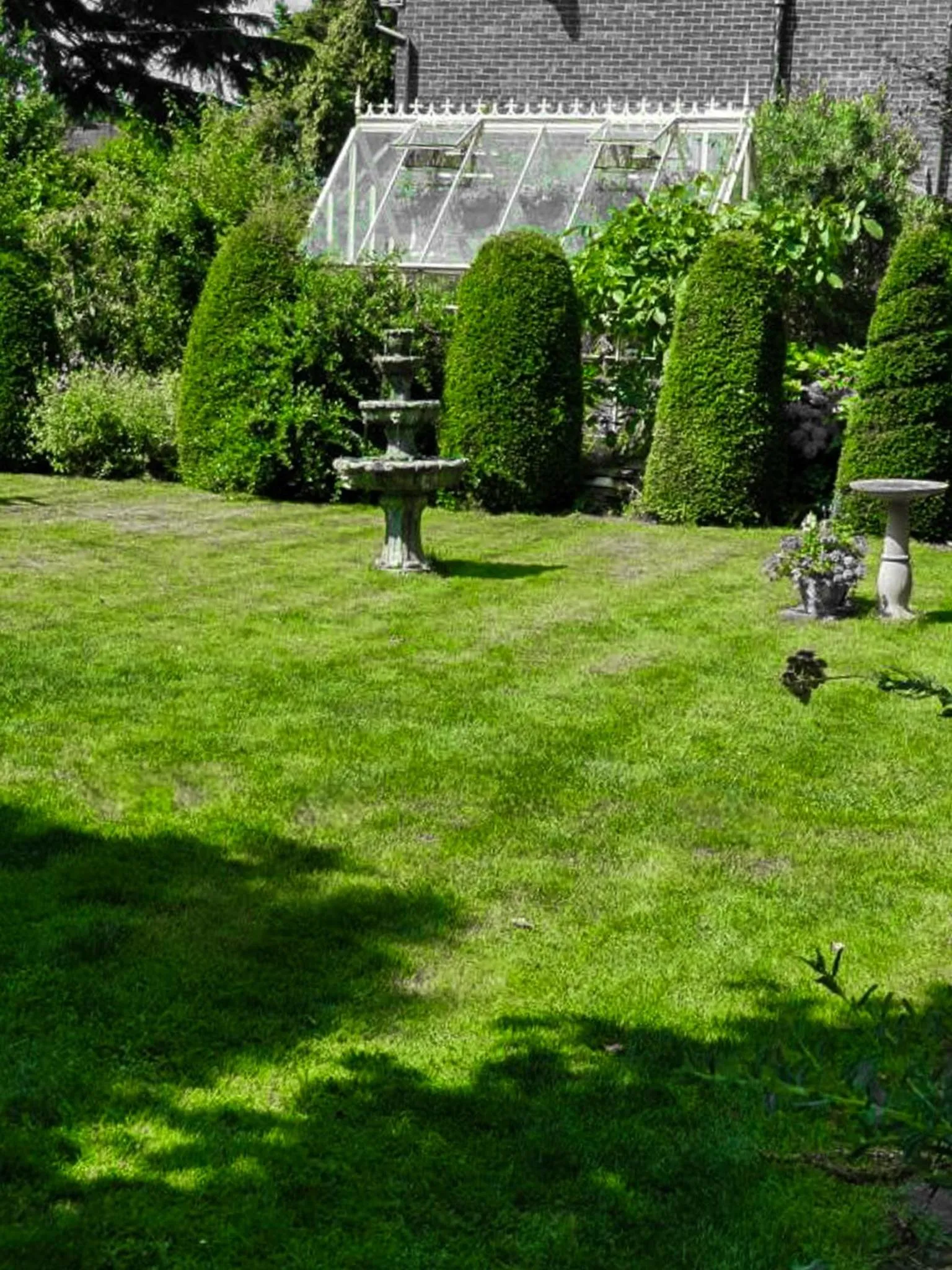 Garden in The Lodge Stanwell