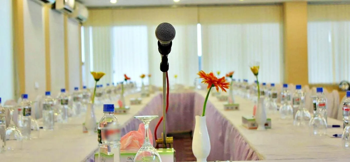 Business facilities in West Park Inn