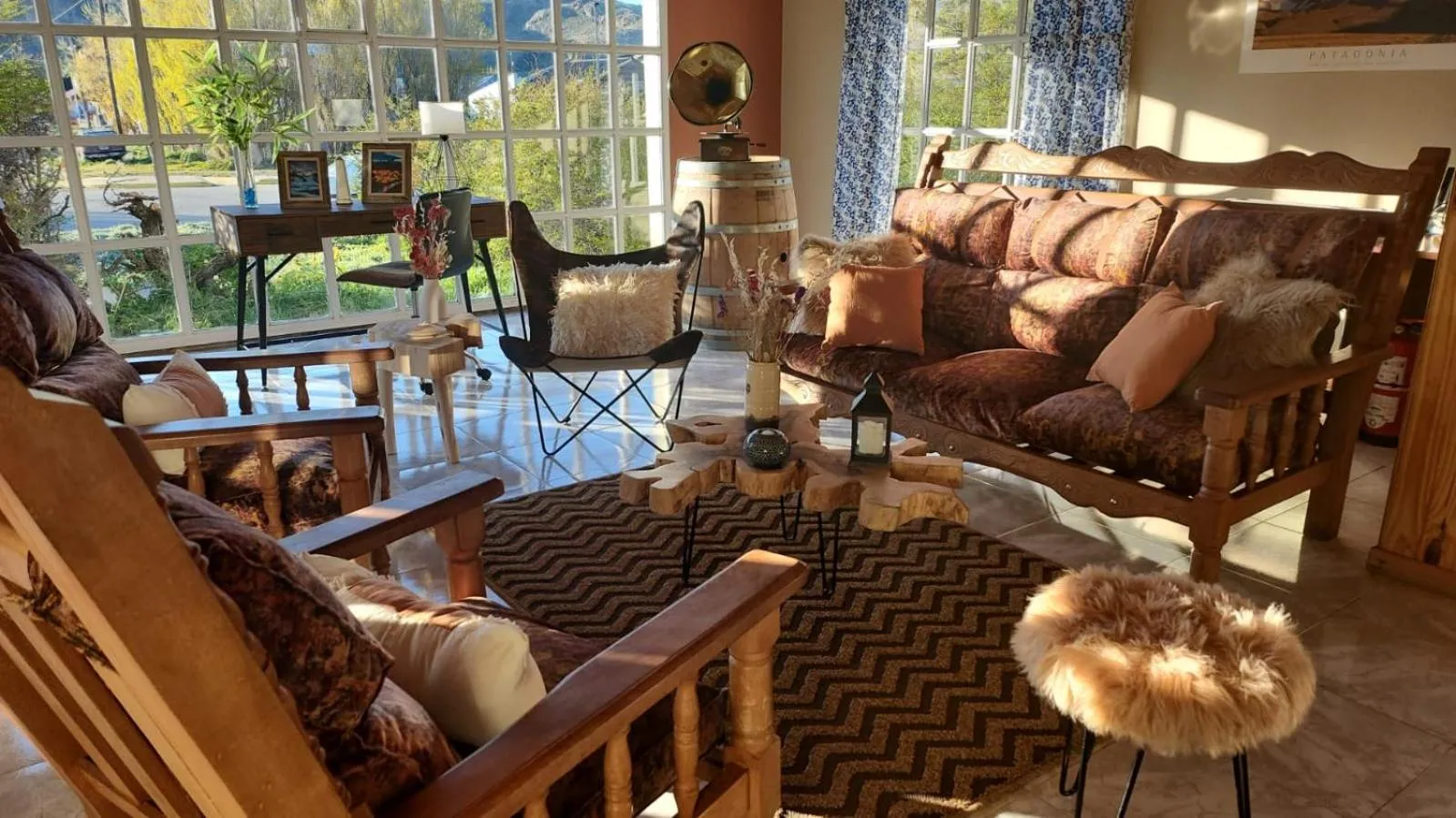 Seating area in Hotel Lago del Desierto