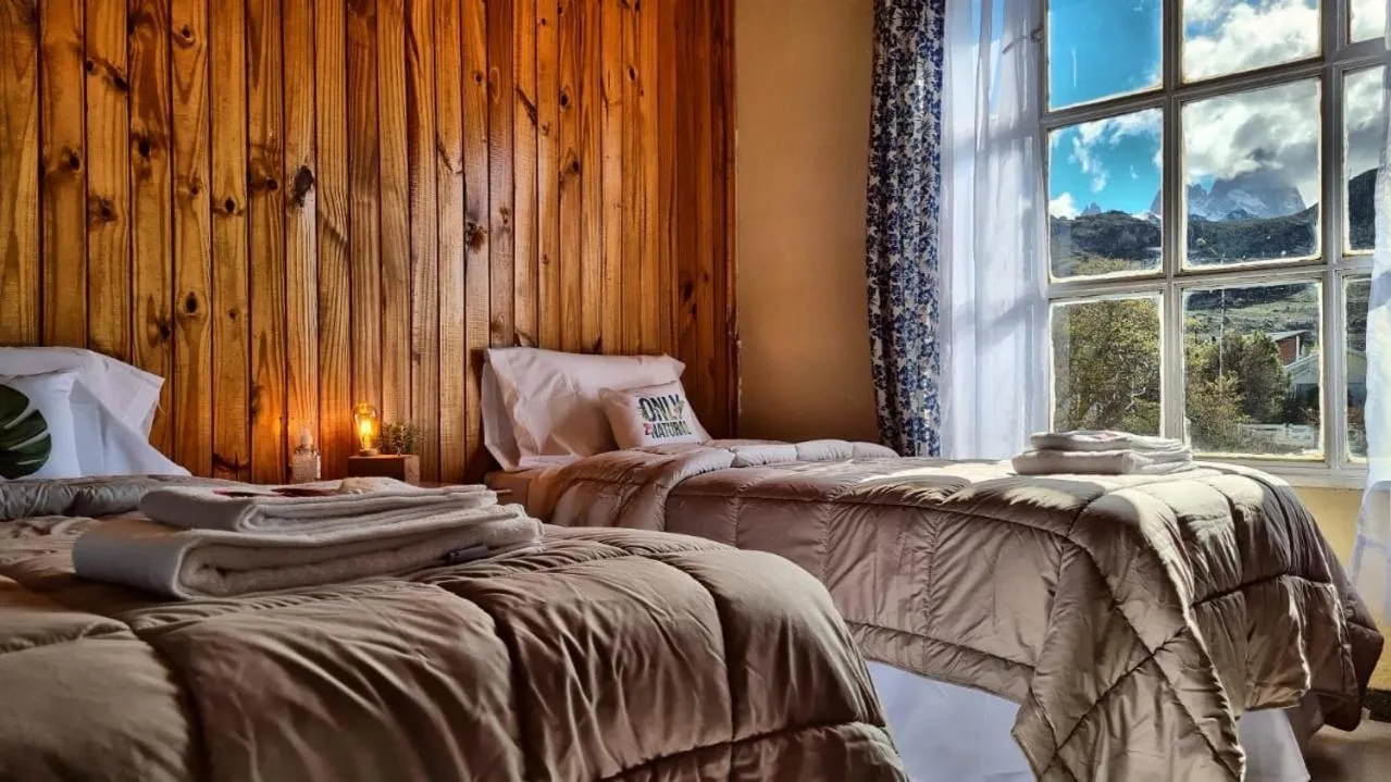 Bedroom, Bed in Hotel Lago del Desierto