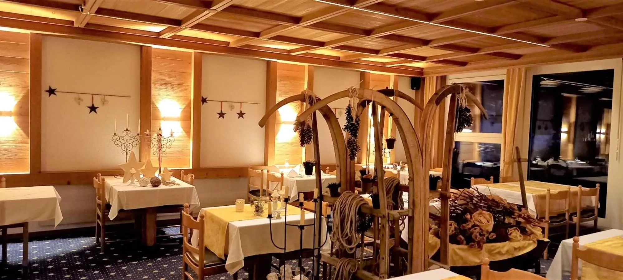 Restaurant/places to eat in Hotel Bellevue - Traditional Swiss Hideaway