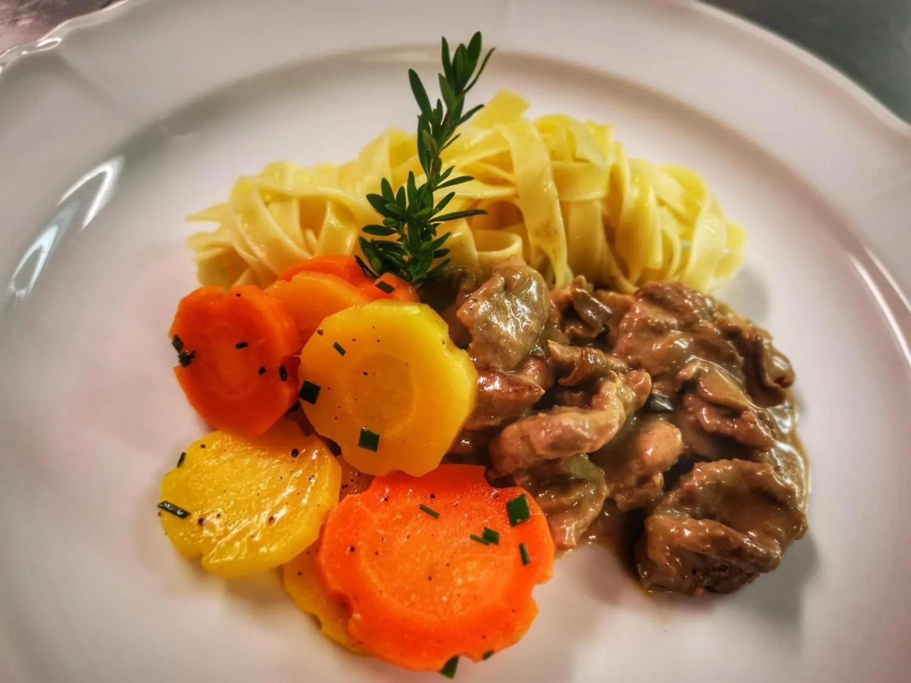 Restaurant/places to eat in Hotel Bellevue - Traditional Swiss Hideaway