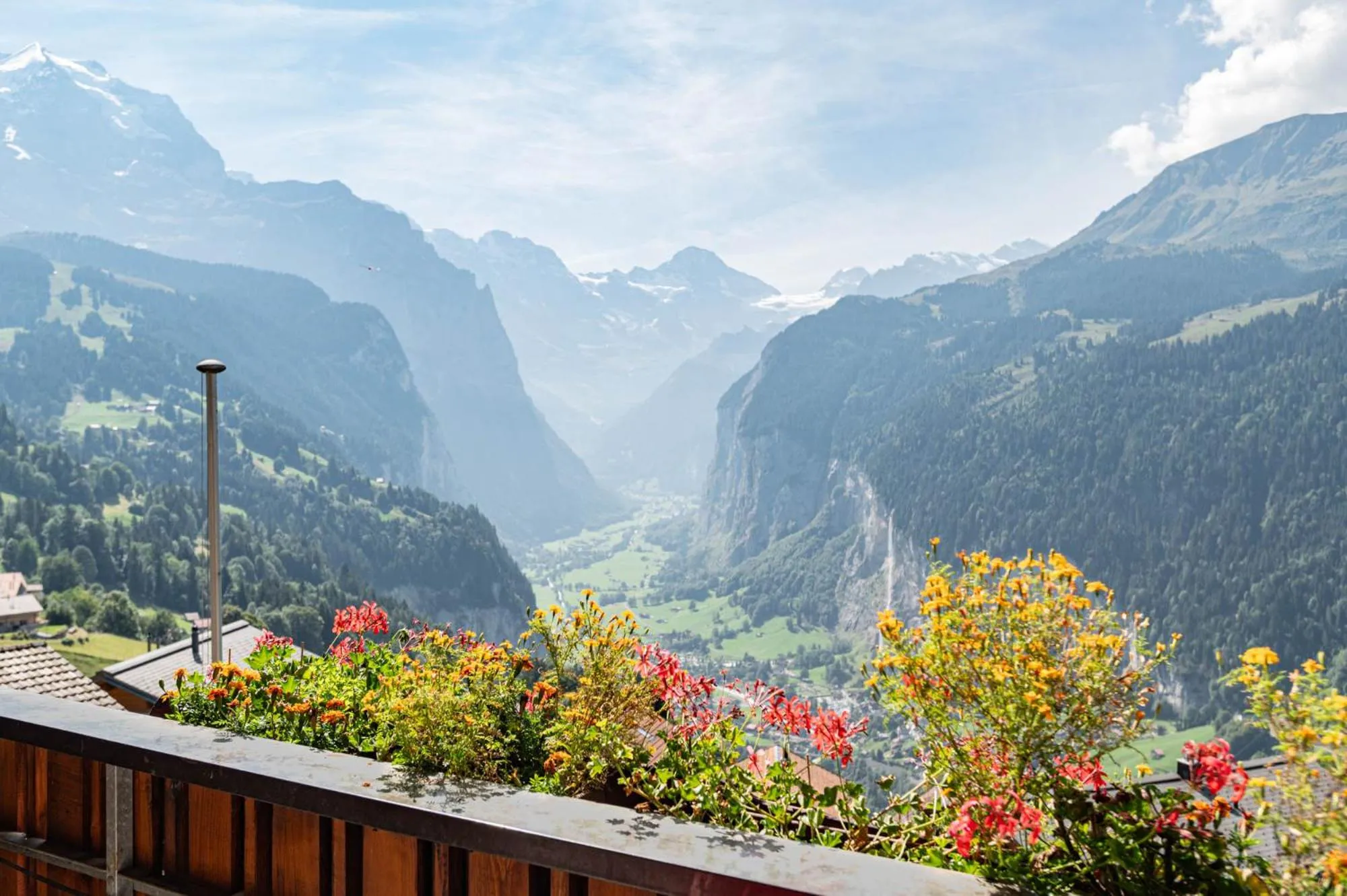 Hotel Bellevue - Traditional Swiss Hideaway