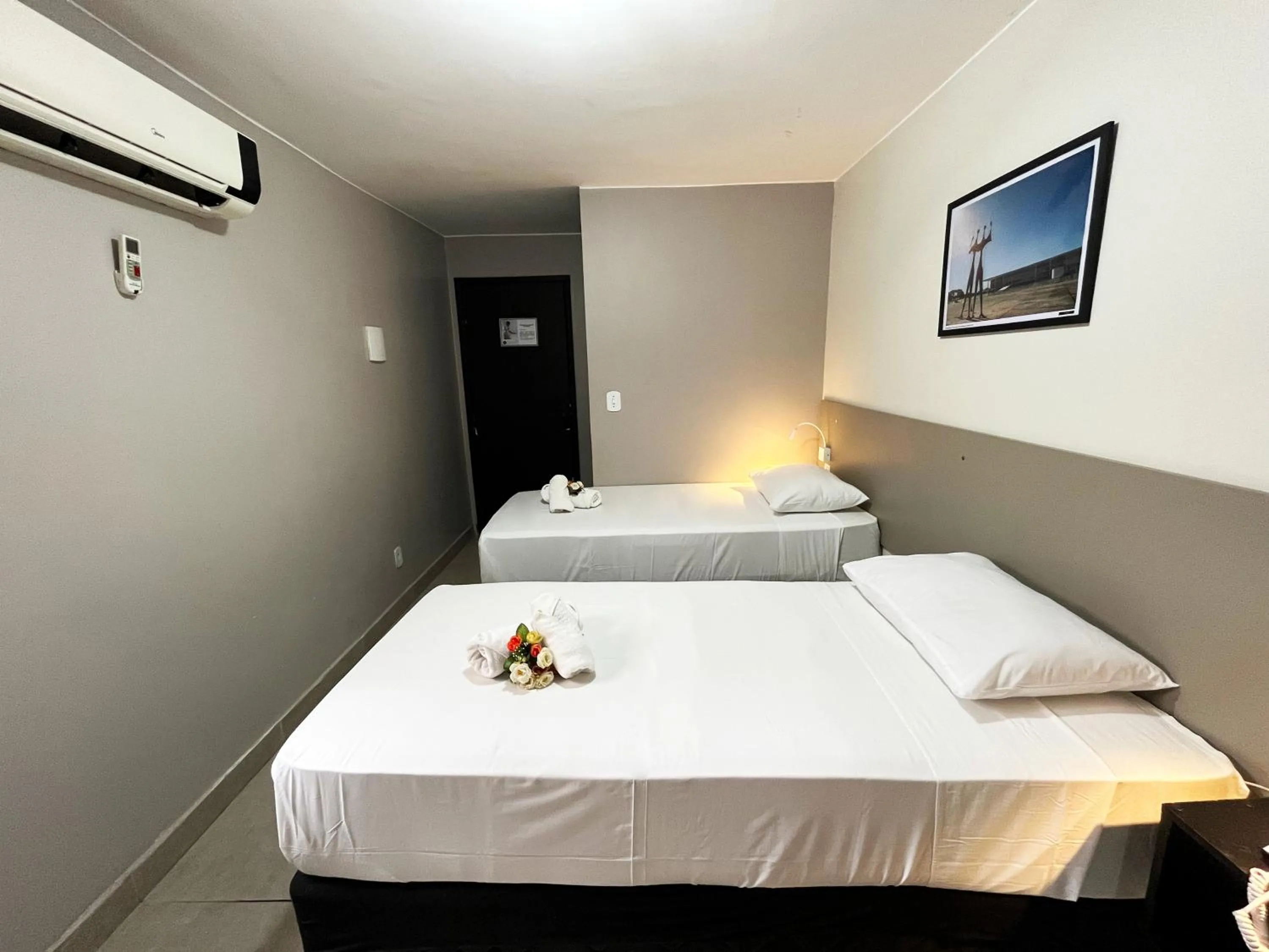 Bed in Hotel Montana Aeroporto by Bsb Inn