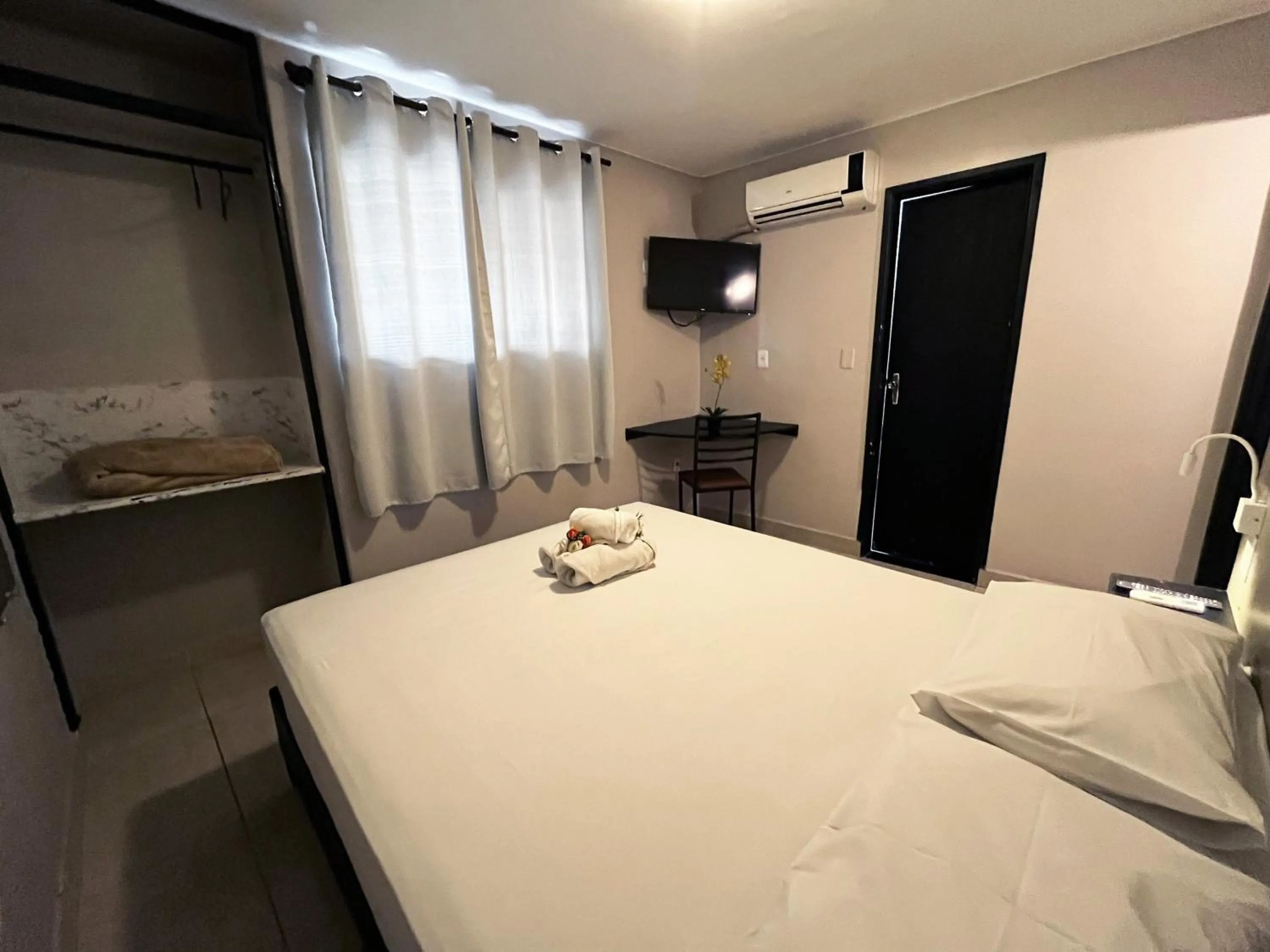 Bed in Hotel Montana Aeroporto by Bsb Inn