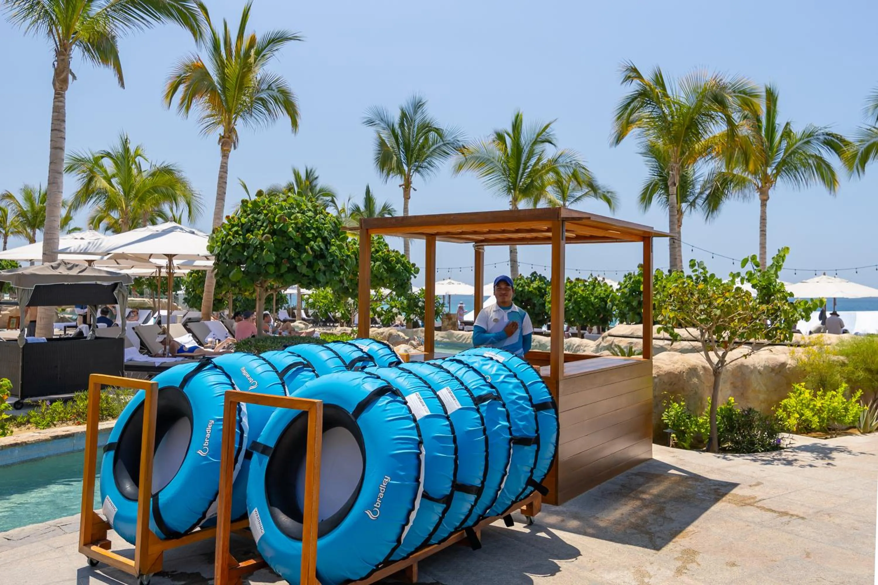 Swimming pool in Villa La Valencia Beach Resort & Spa Los Cabos