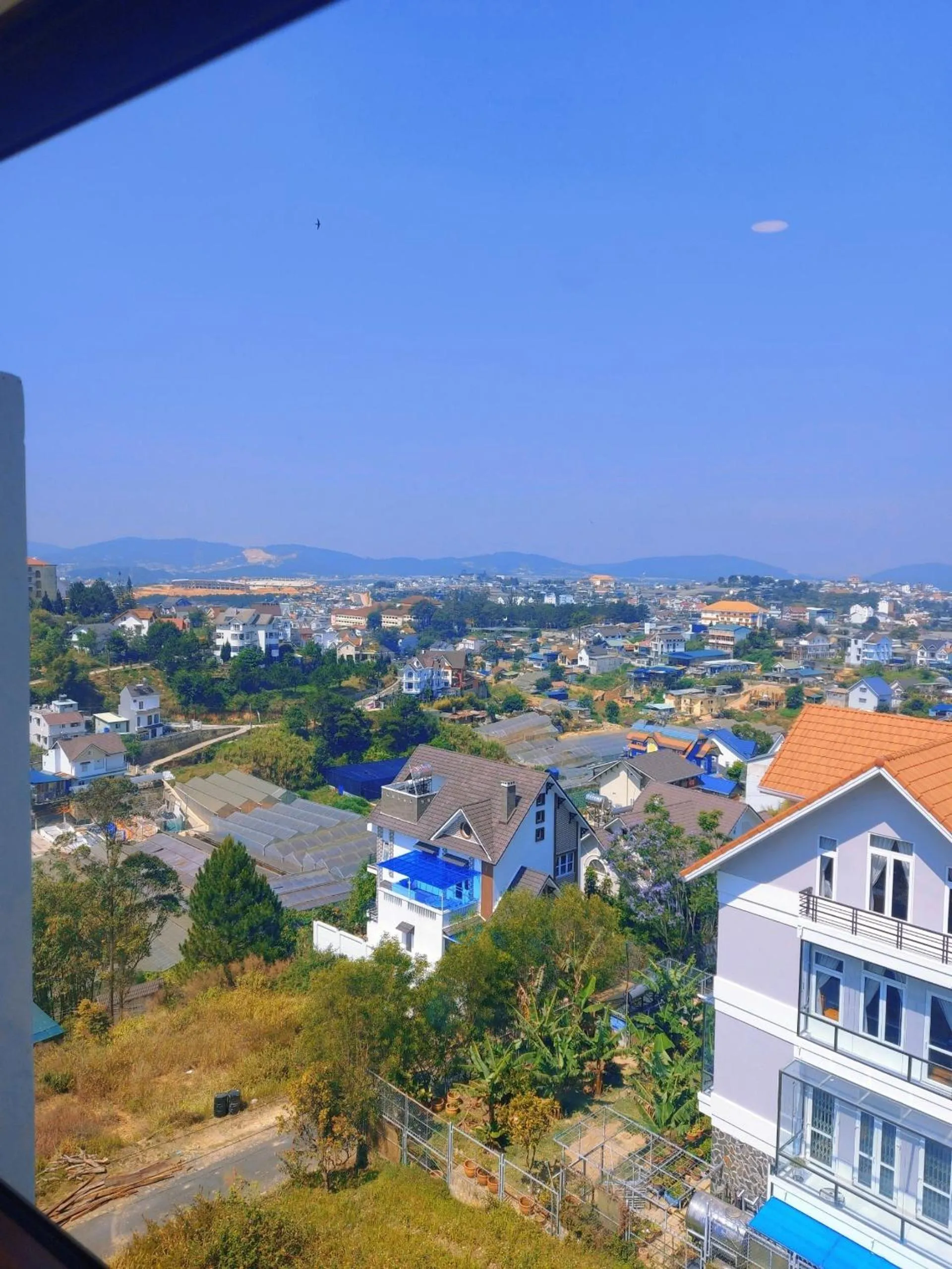 Day in Hoàng Yến Villa Dalat