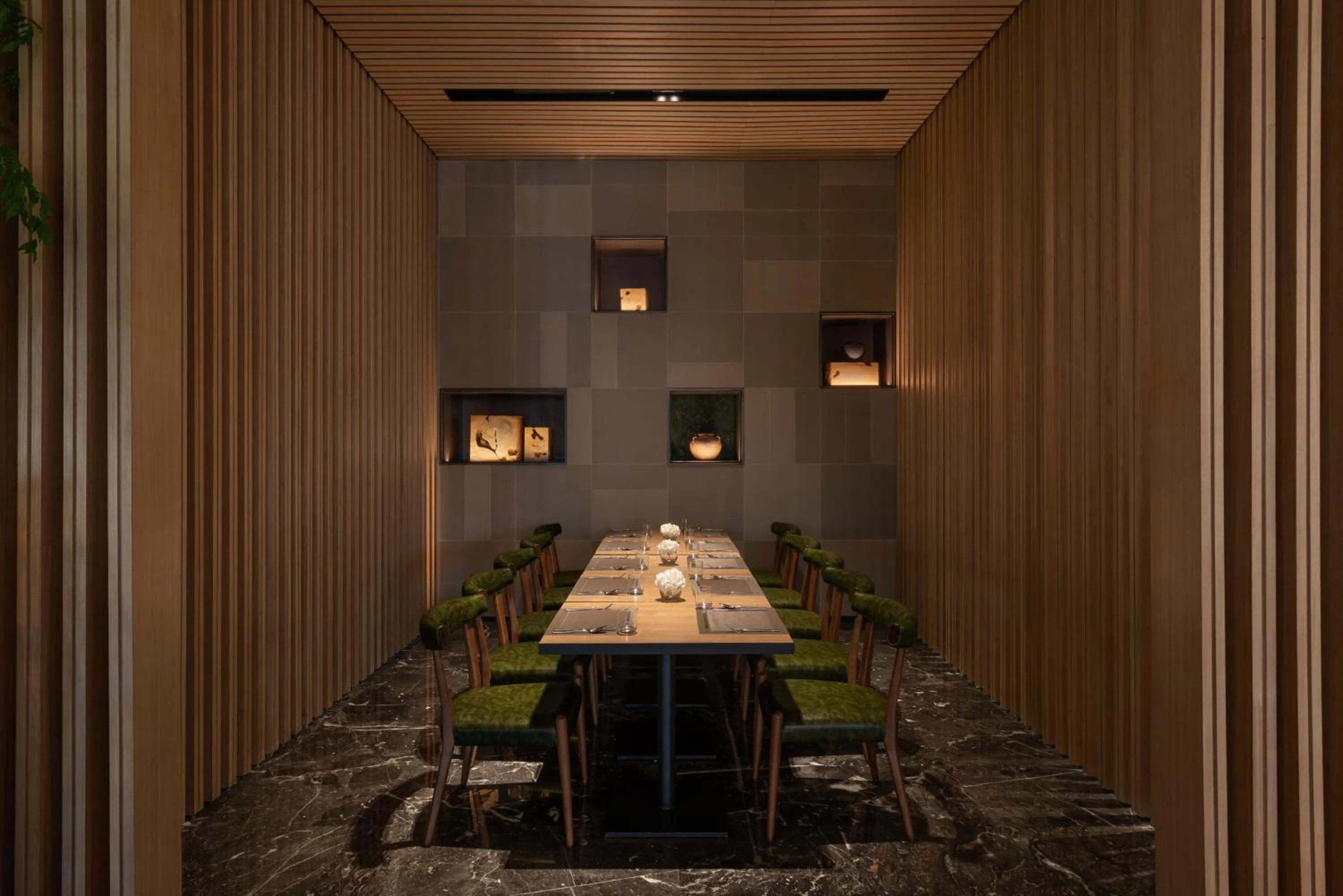 Restaurant/places to eat in Melia Chongqing