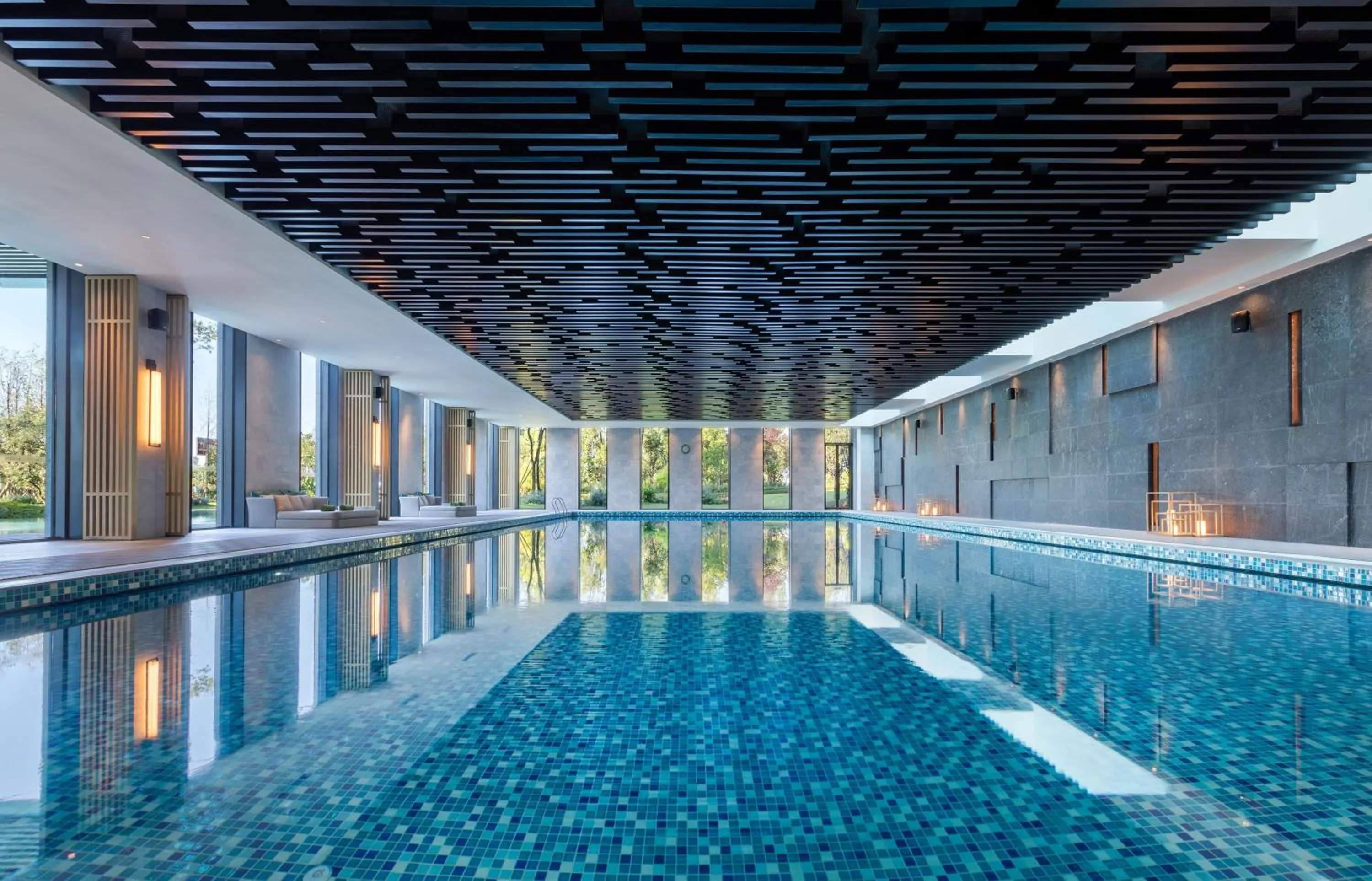 Swimming pool in Melia Chongqing