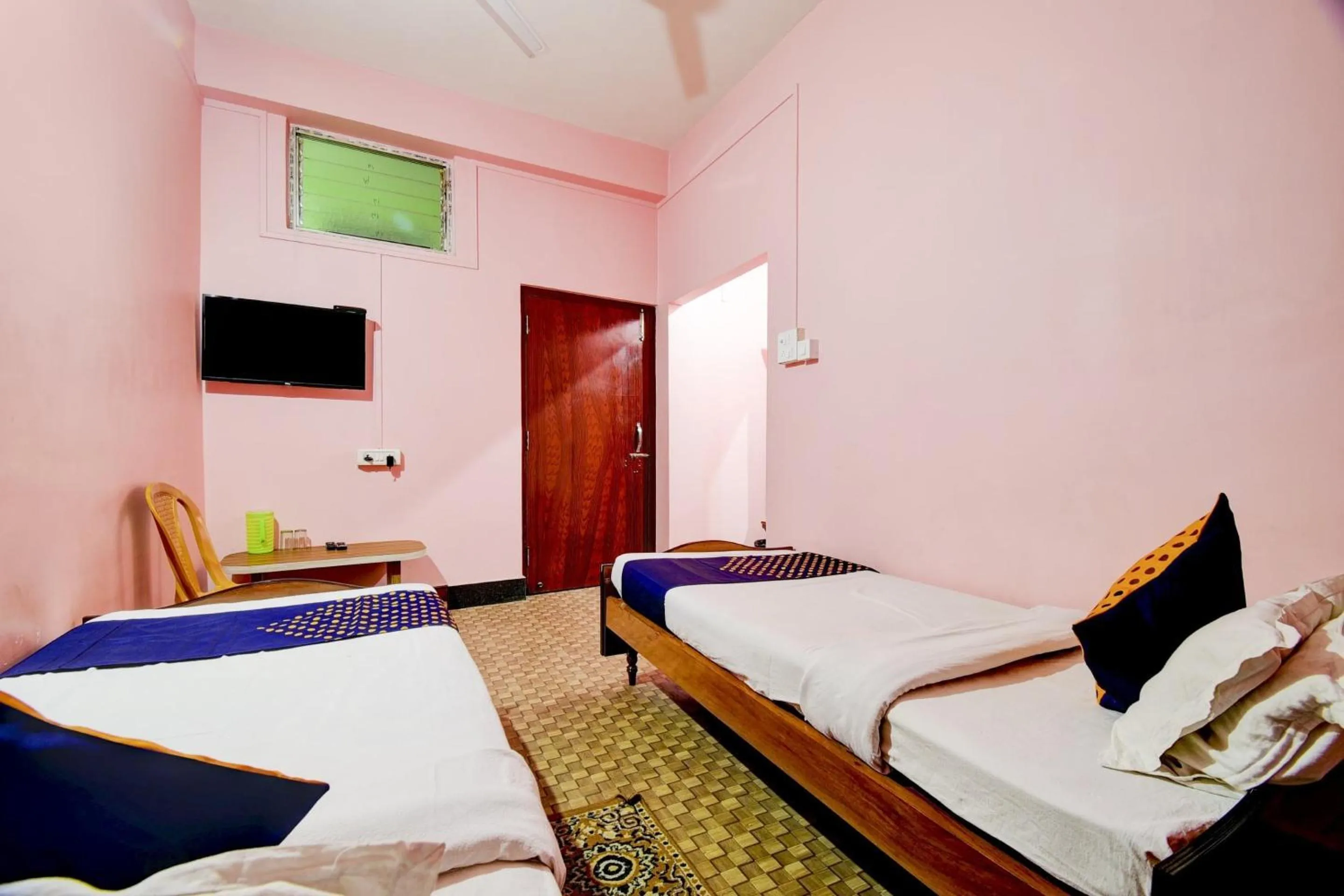 Lobby or reception, Bed in Hotel O NANDINI