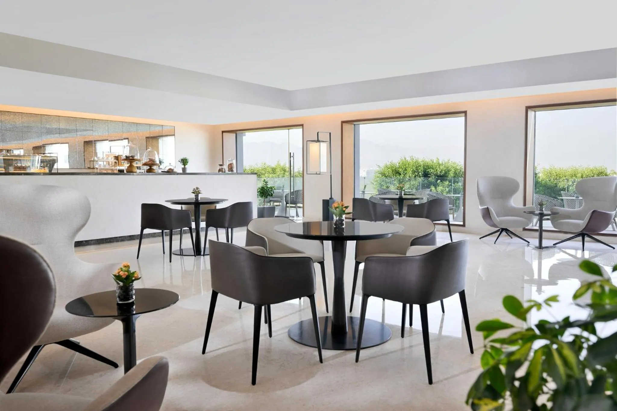 Restaurant/places to eat in Crowne Plaza Muscat by IHG