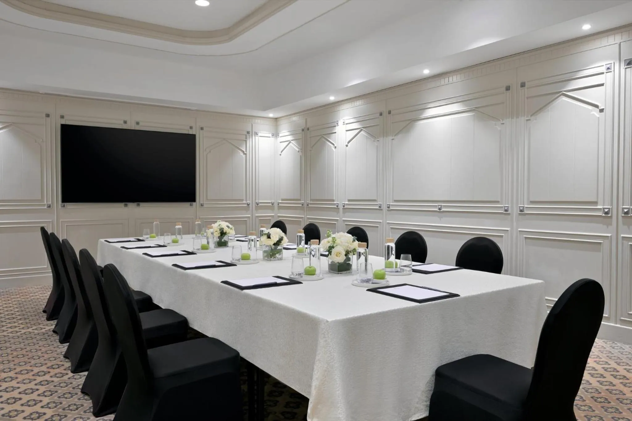 Meeting/conference room in Crowne Plaza Muscat by IHG