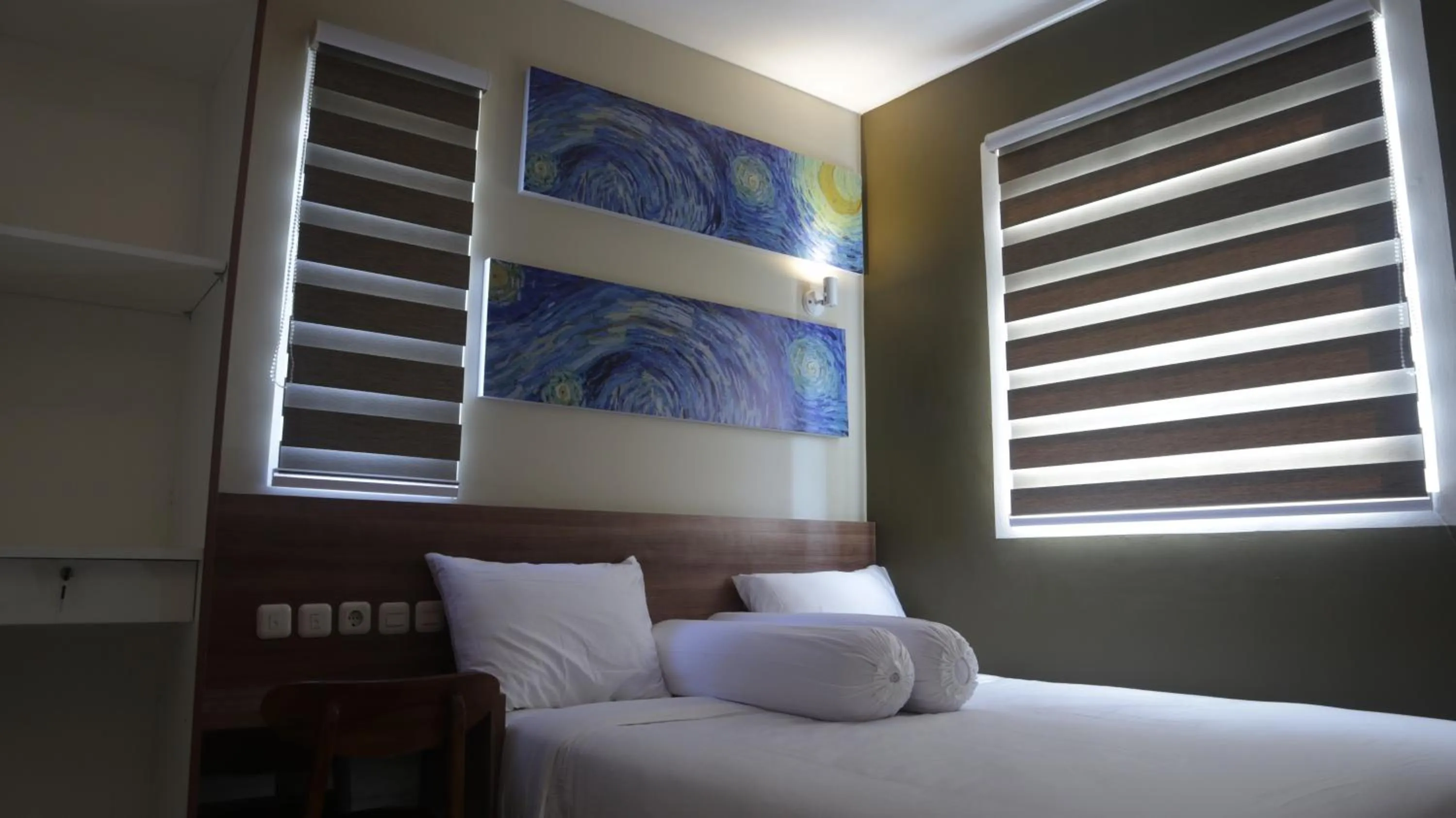 DJURAGAN KAMAR SLIPI