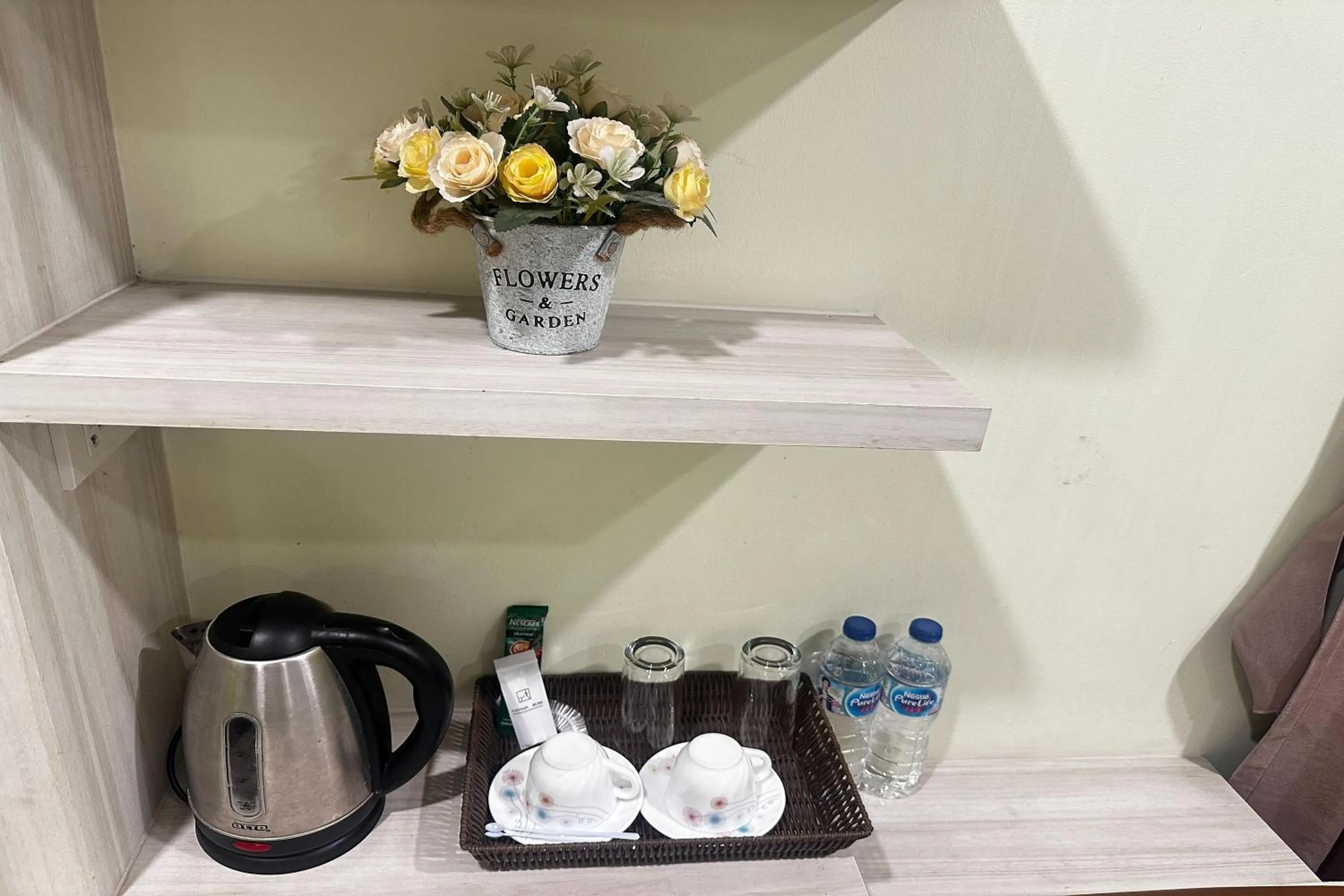 Coffee/tea facilities in 2M Place Apartment