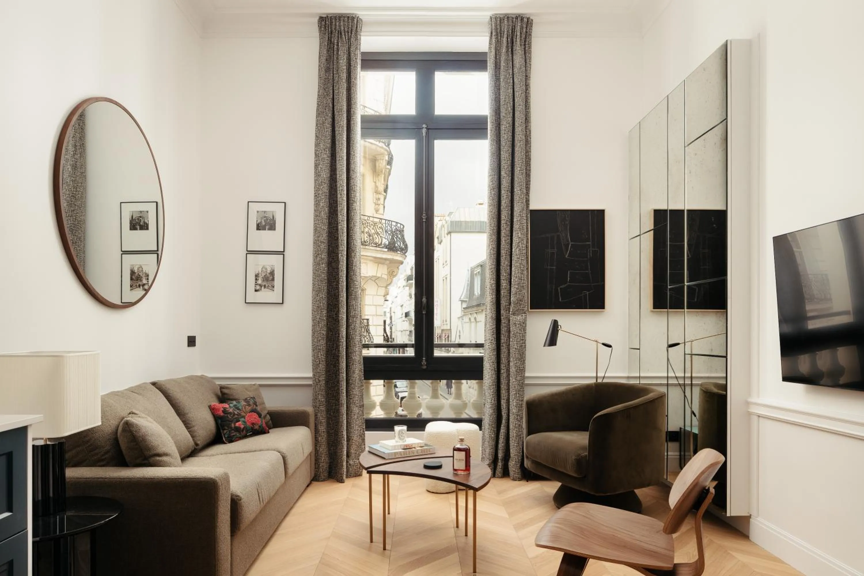 Living room in My Maison In Paris Invalides